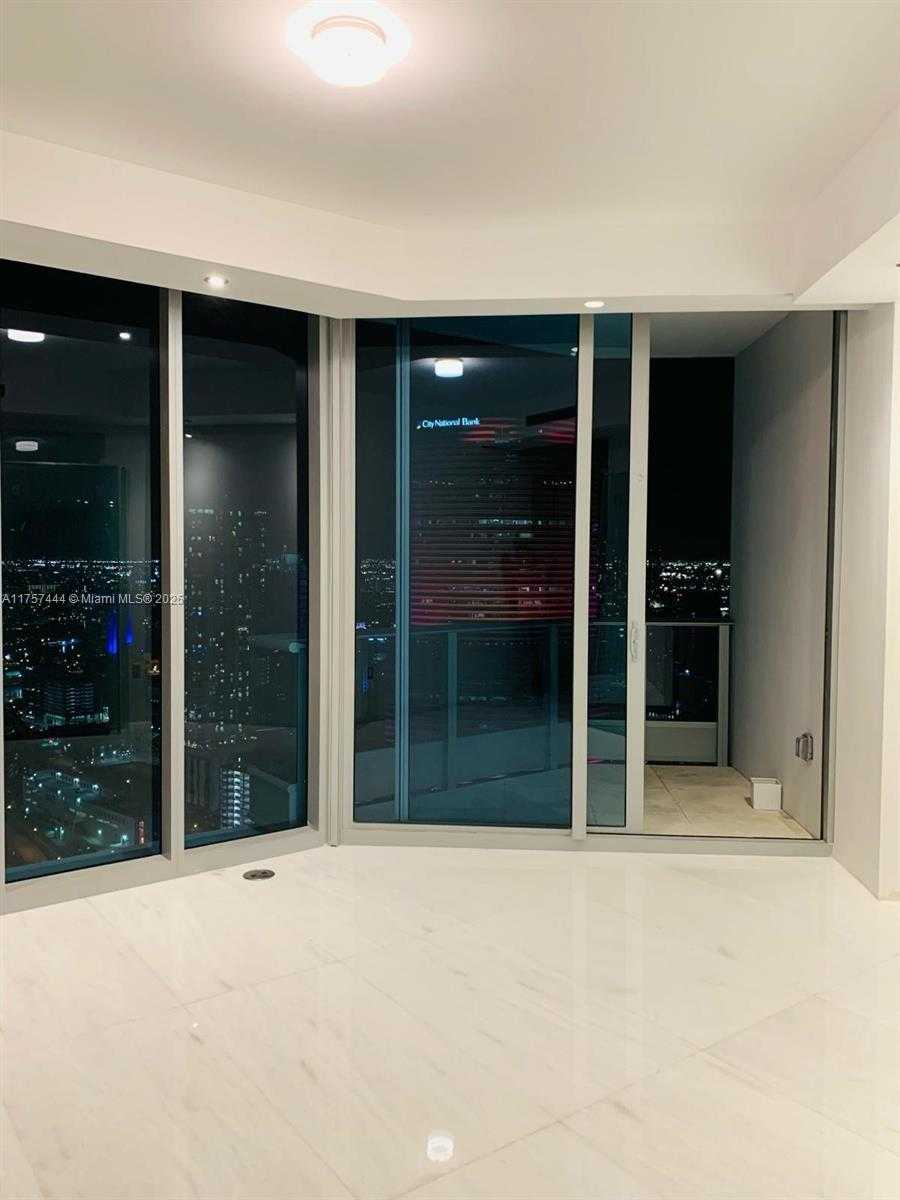 Small Image of 200 BISCAYNE BOULEVARD WAY #4702, Miami Number 5