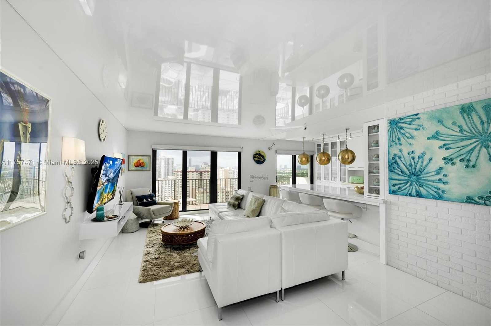 Small Image of 1201 SOUTH OCEAN DR #1904S, Hollywood Number 2