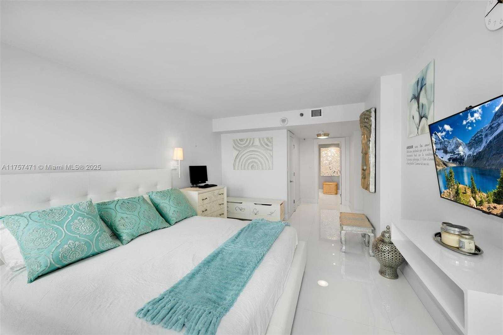 Small Image of 1201 SOUTH OCEAN DR #1904S, Hollywood Number 24