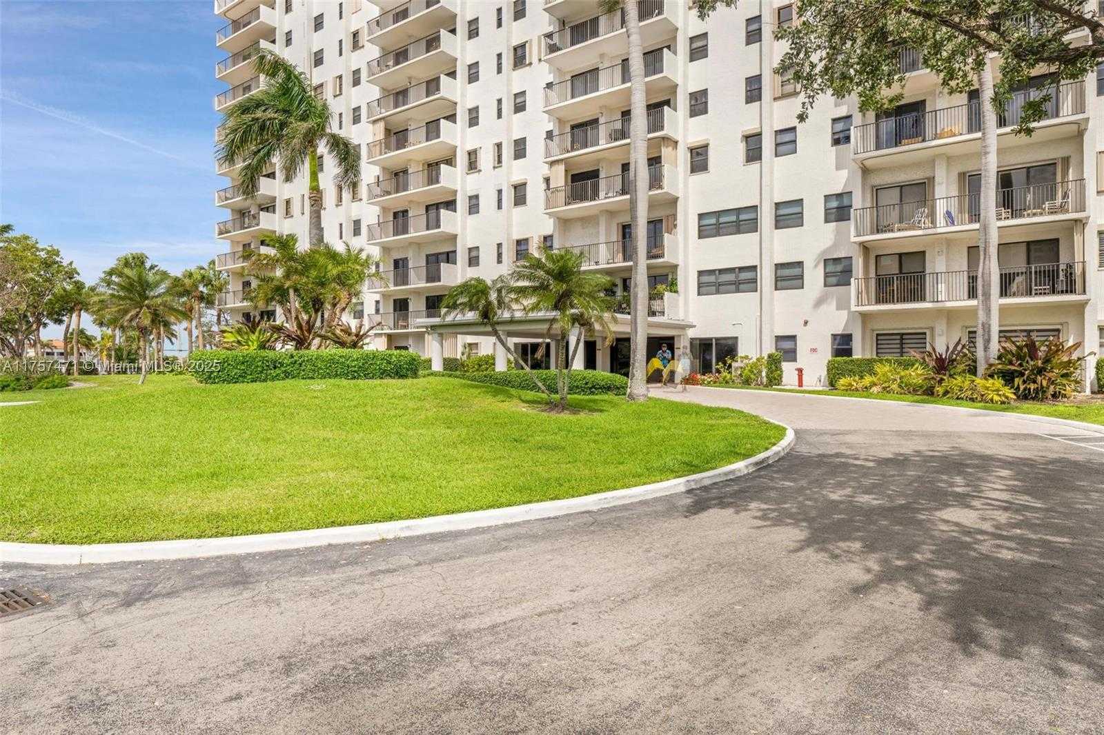 Small Image of 1201 SOUTH OCEAN DR #1904S, Hollywood Number 38