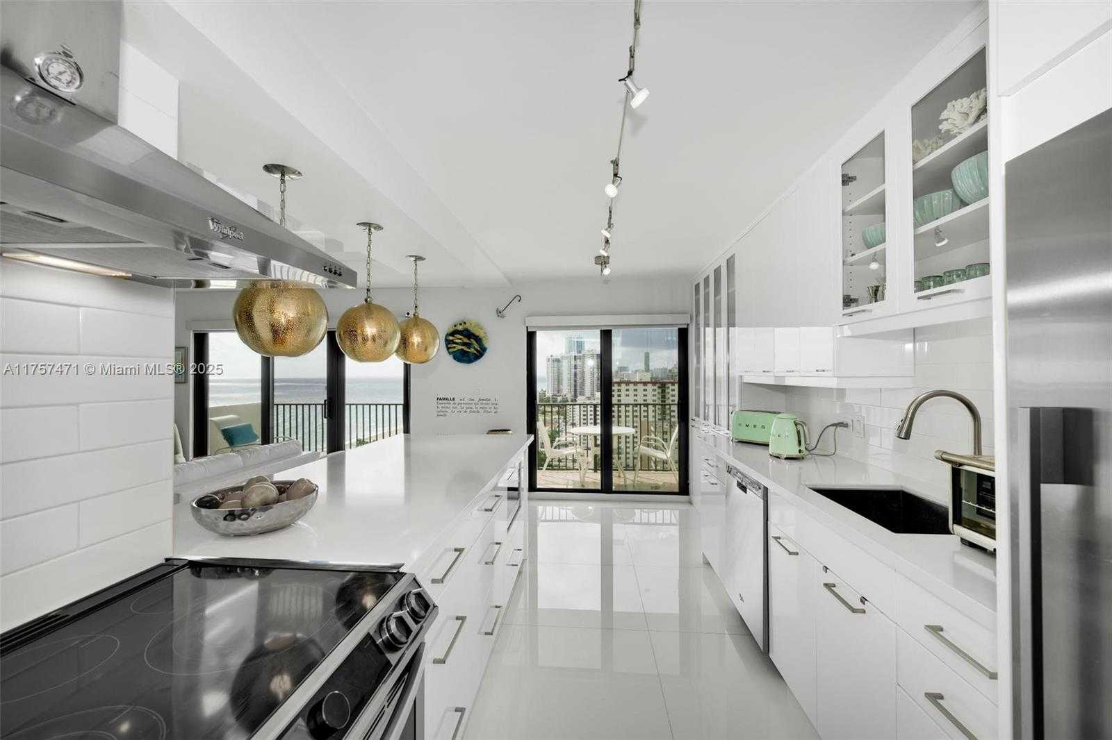Small Image of 1201 SOUTH OCEAN DR #1904S, Hollywood Number 5