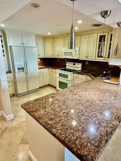 Small Image of 2625 COLLINS AVE #1507, Miami Beach Number 7