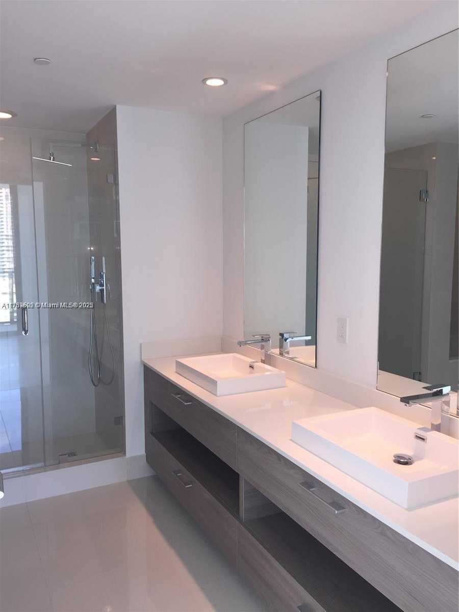 Small Image of 1300 SOUTH MIAMI AVE #1910, Miami Number 12