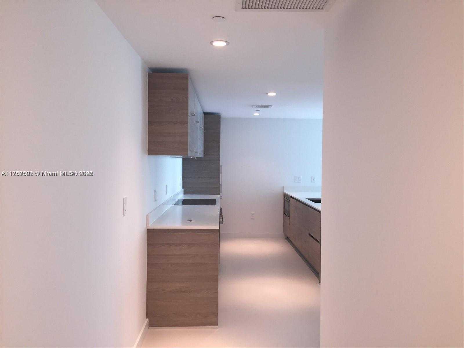 Small Image of 1300 SOUTH MIAMI AVE #1910, Miami Number 4