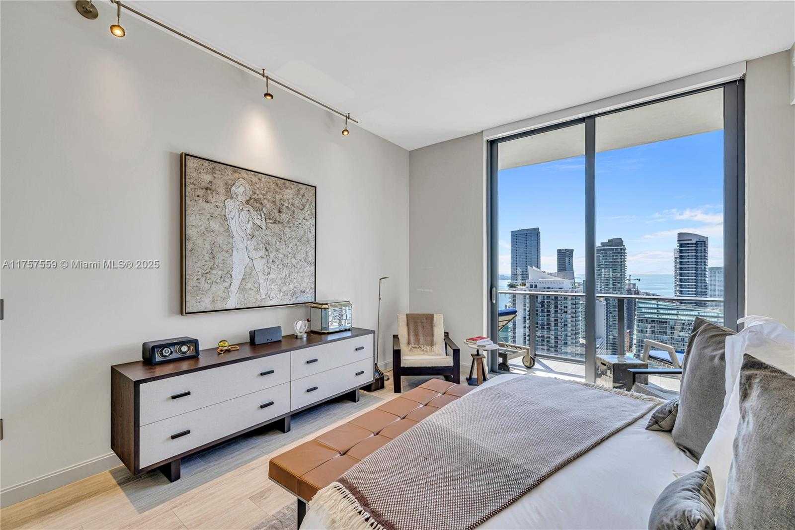 Small Image of 55 SOUTH WEST 9TH ST #PH4503, Miami Number 32