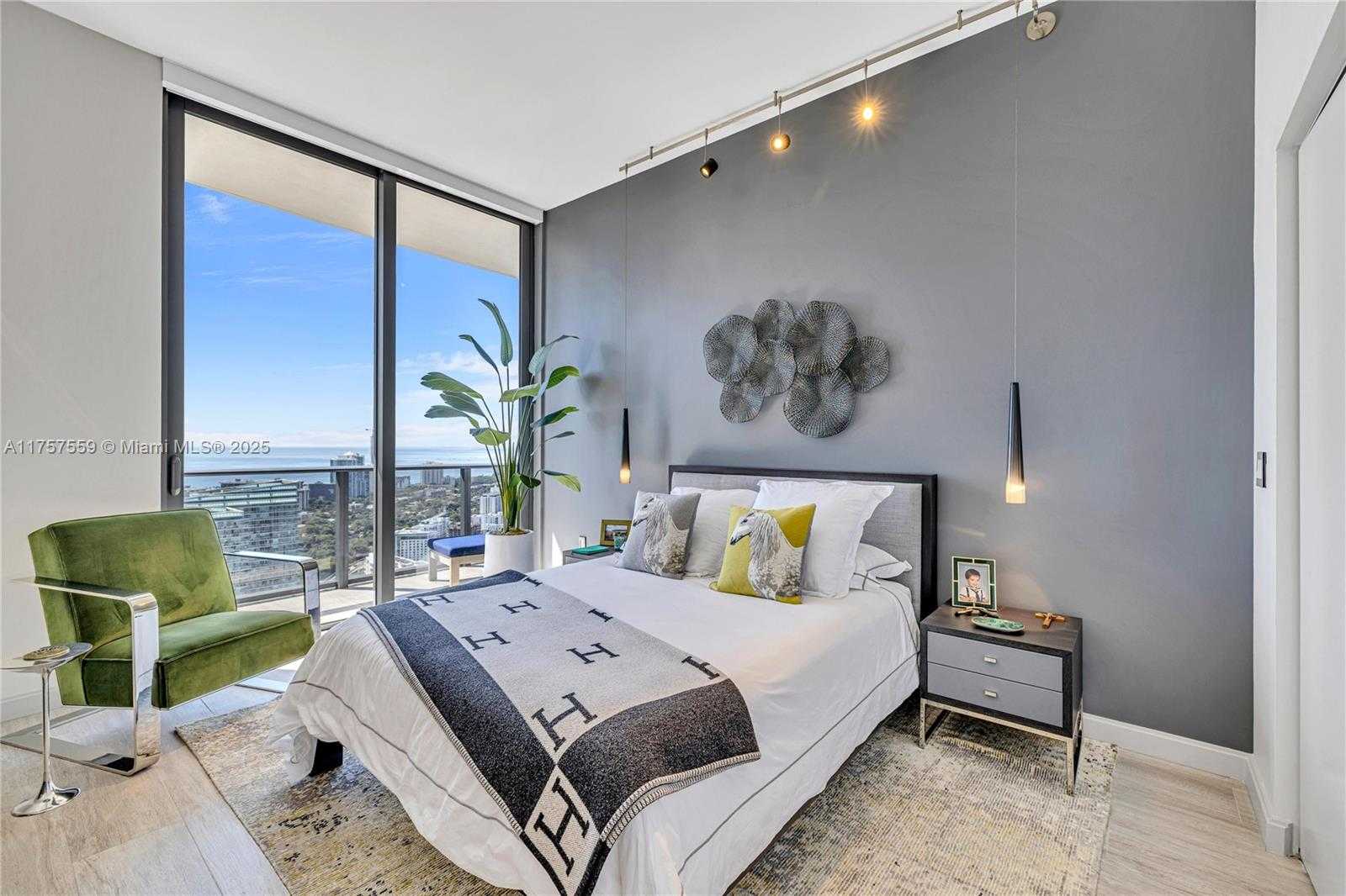 Small Image of 55 SOUTH WEST 9TH ST #PH4503, Miami Number 37
