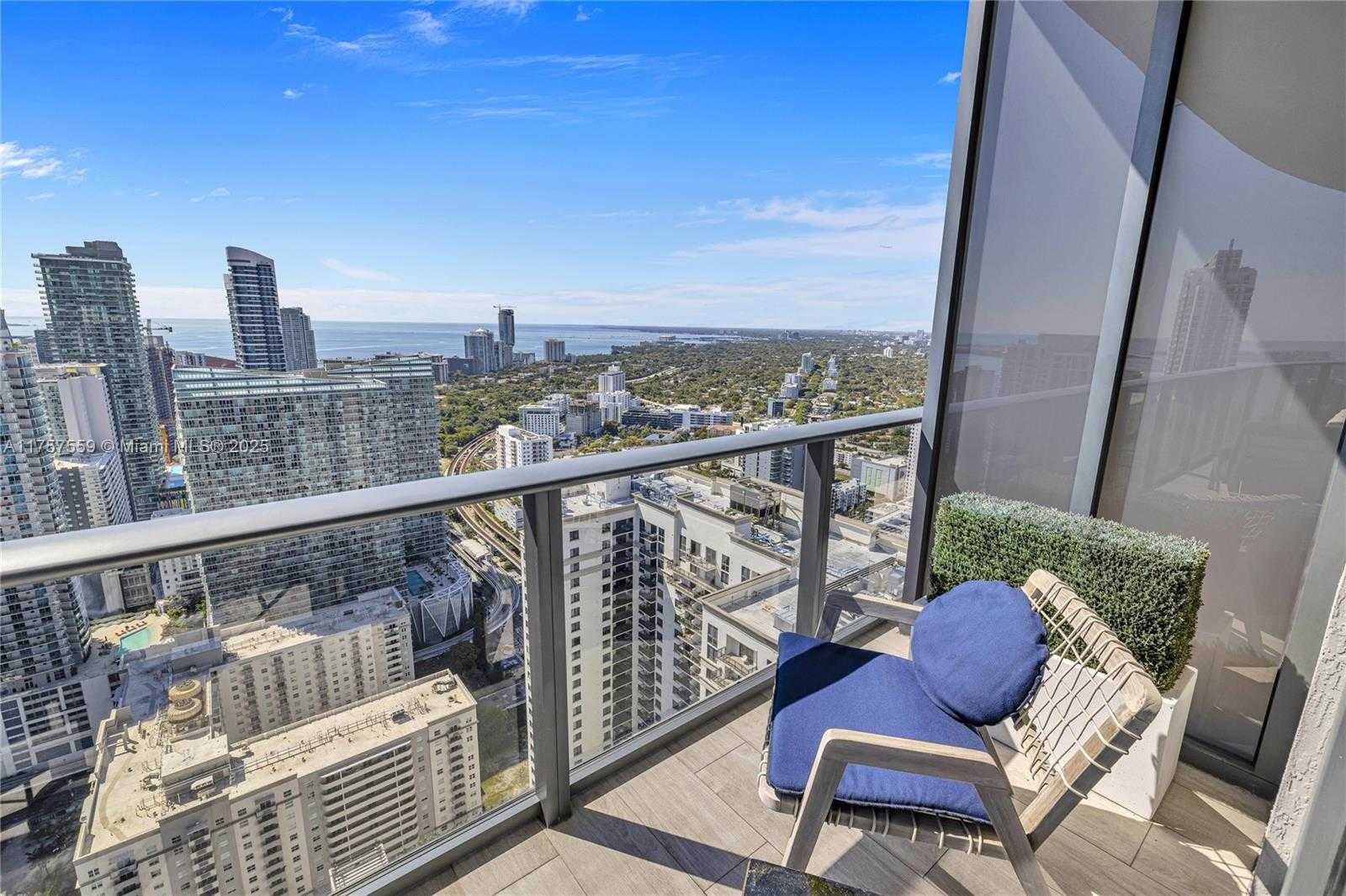 Small Image of 55 SOUTH WEST 9TH ST #PH4503, Miami Number 41