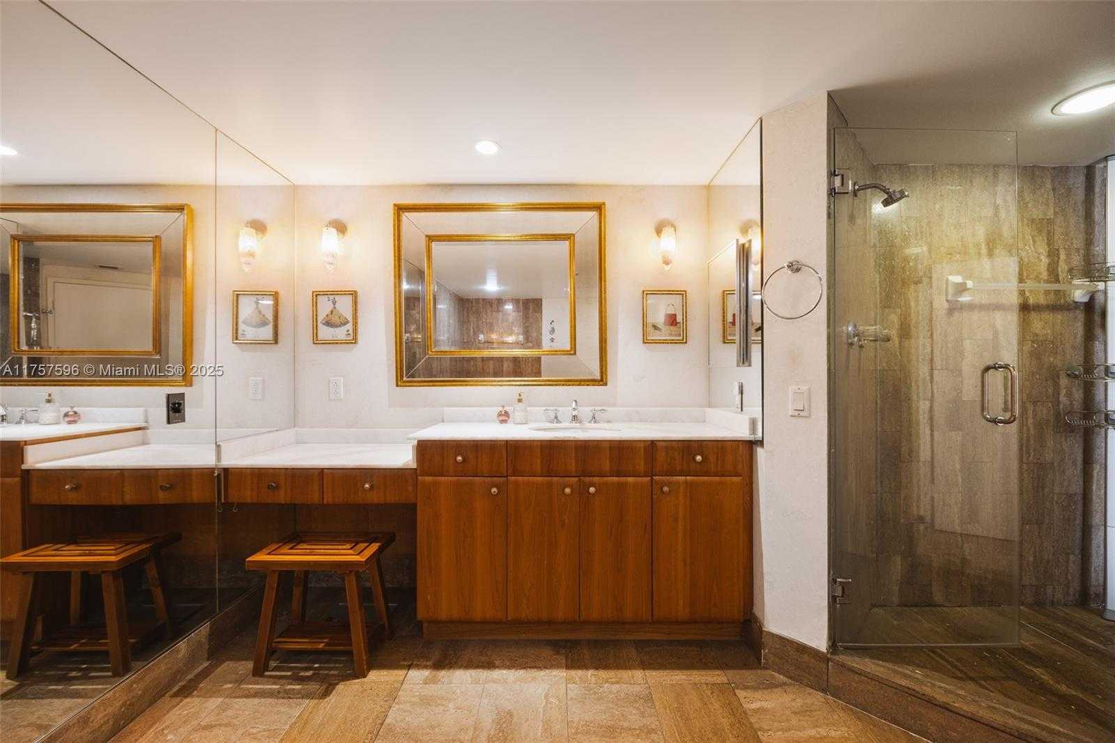 Small Image of 1581 BRICKELL AVE #1705, Miami Number 13