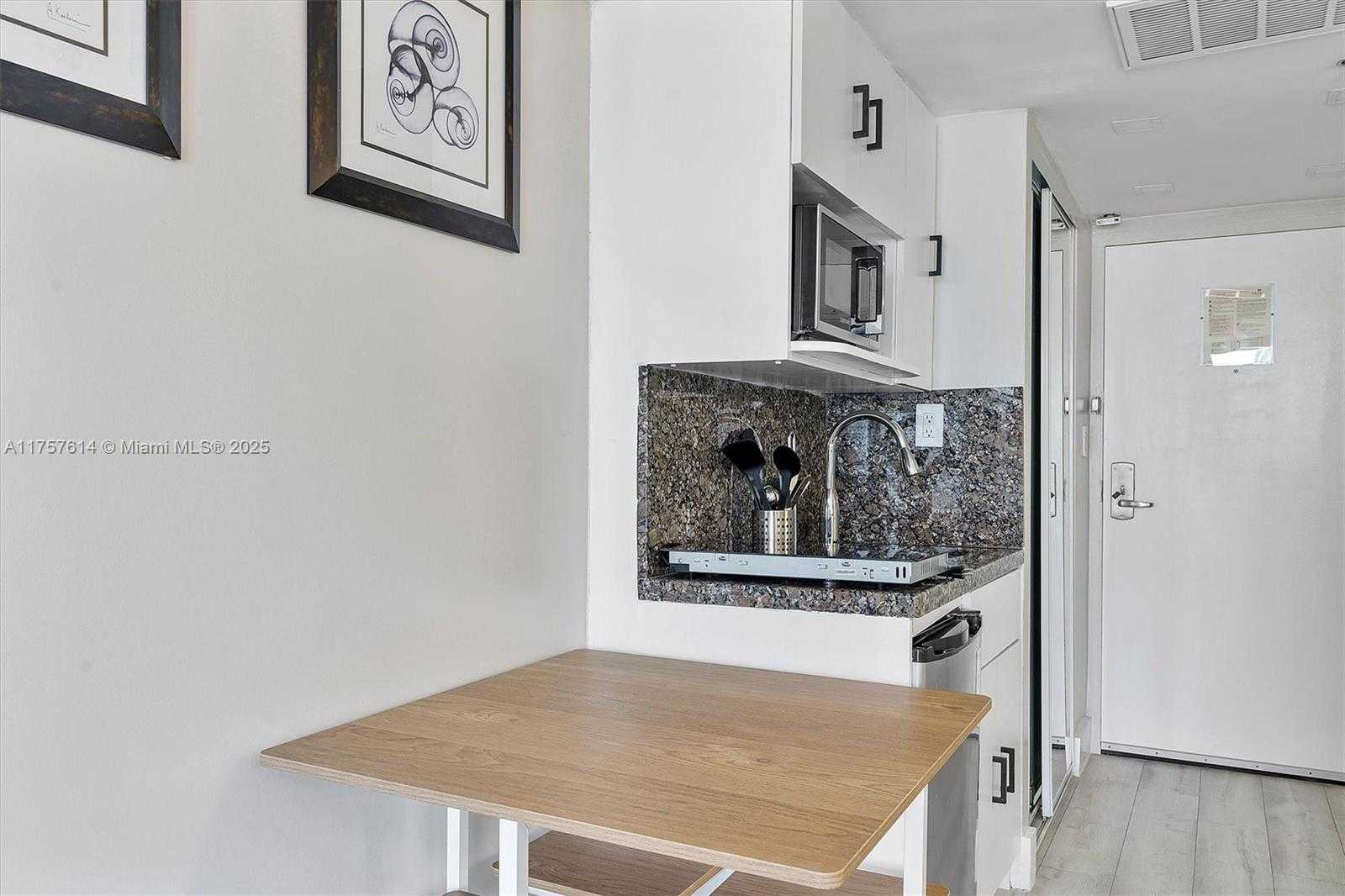 Small Image of 19201 COLLINS AVE #938, Sunny Isles Beach Number 6