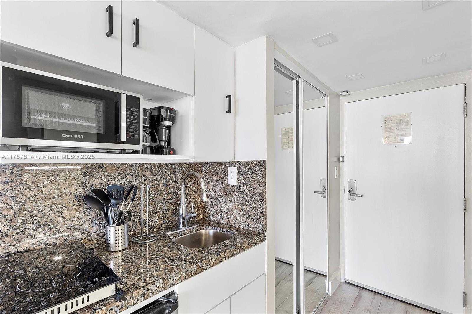 Small Image of 19201 COLLINS AVE #938, Sunny Isles Beach Number 7