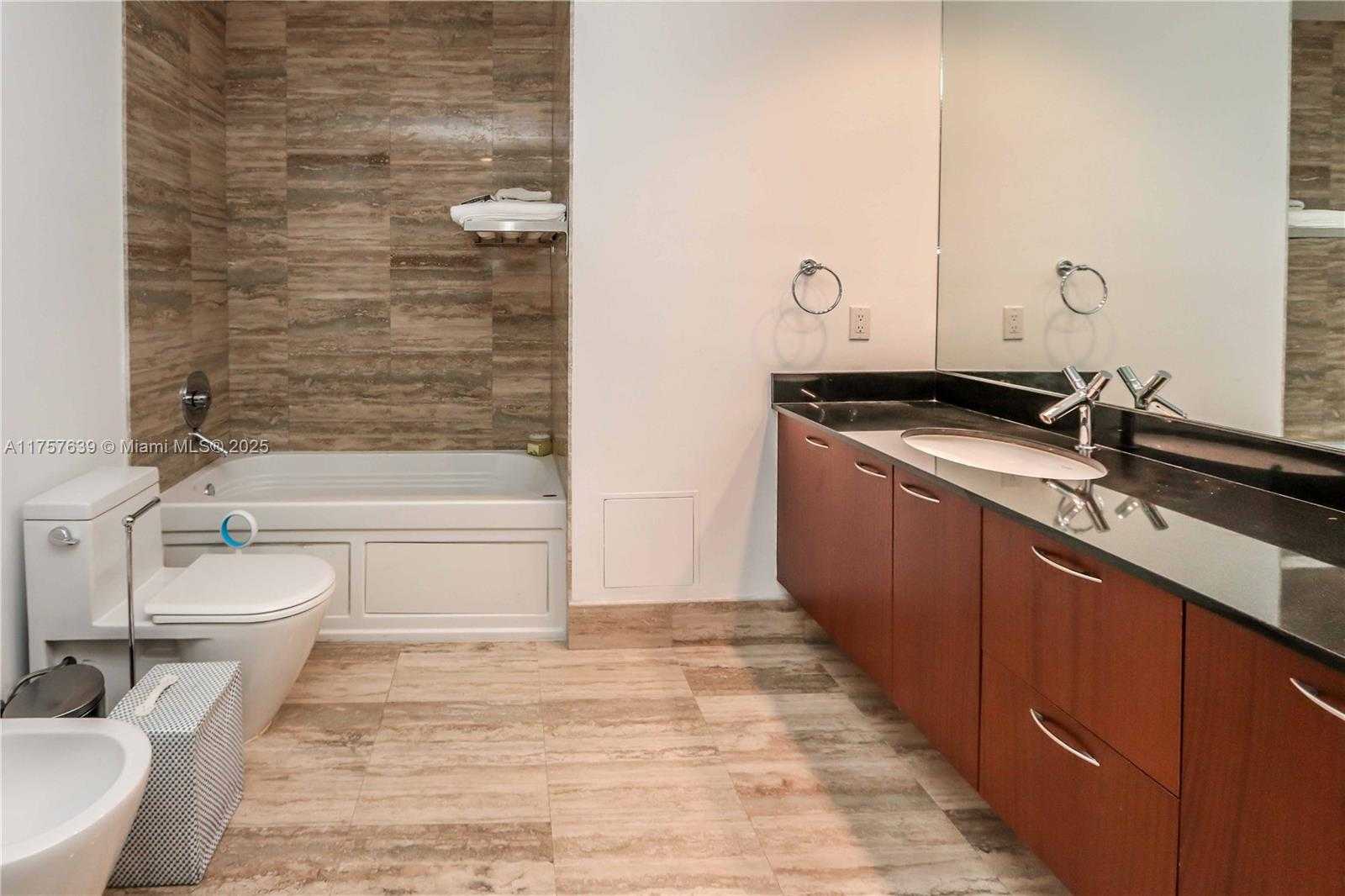Small Image of 16001 COLLINS AVE #705, Sunny Isles Beach Number 24