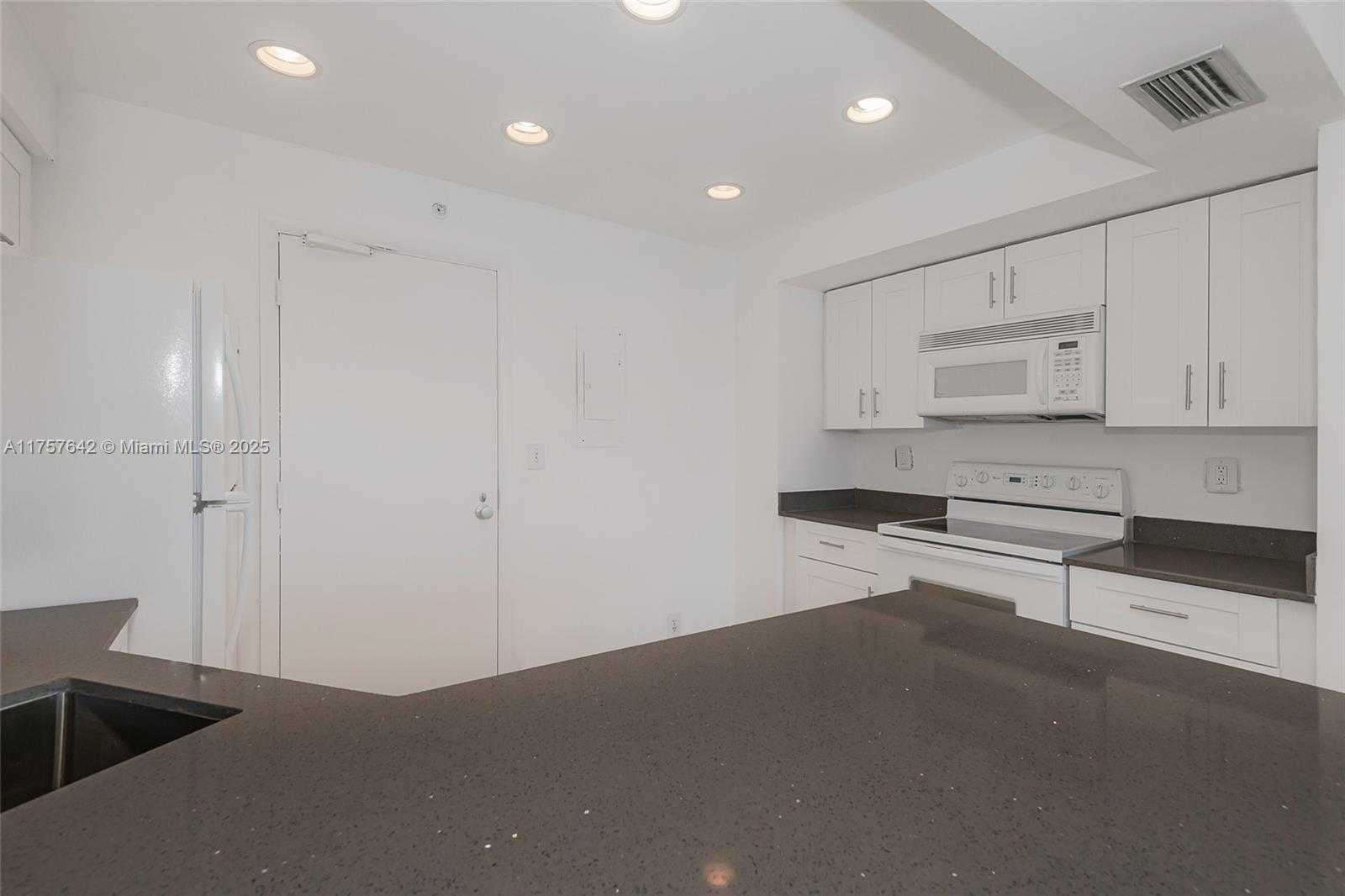 Small Image of 3333 NORTH EAST 34TH ST #1714, Fort Lauderdale Number 14
