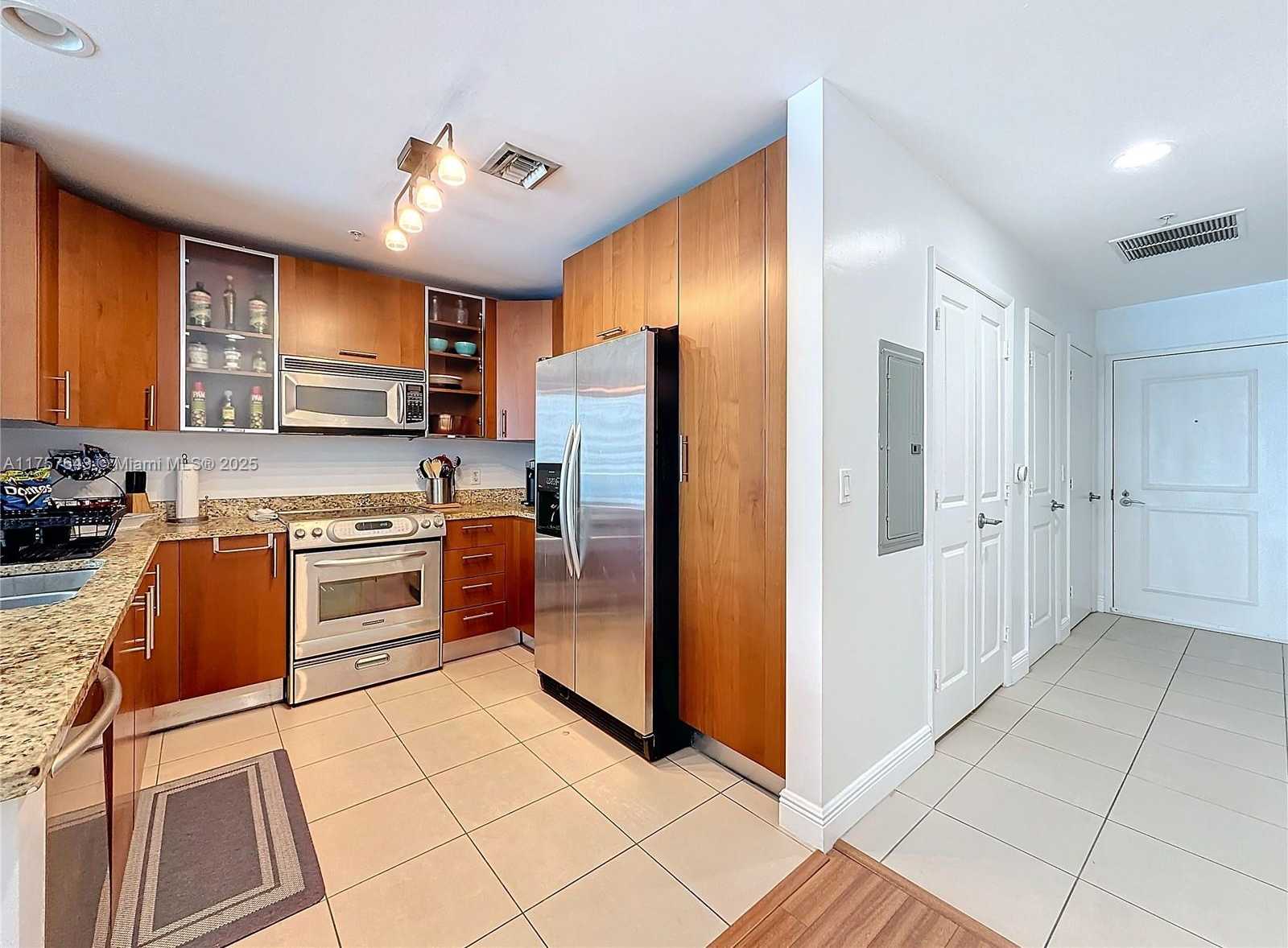 Small Image of 1945 SOUTH OCEAN DR #605, Hallandale Beach Number 19