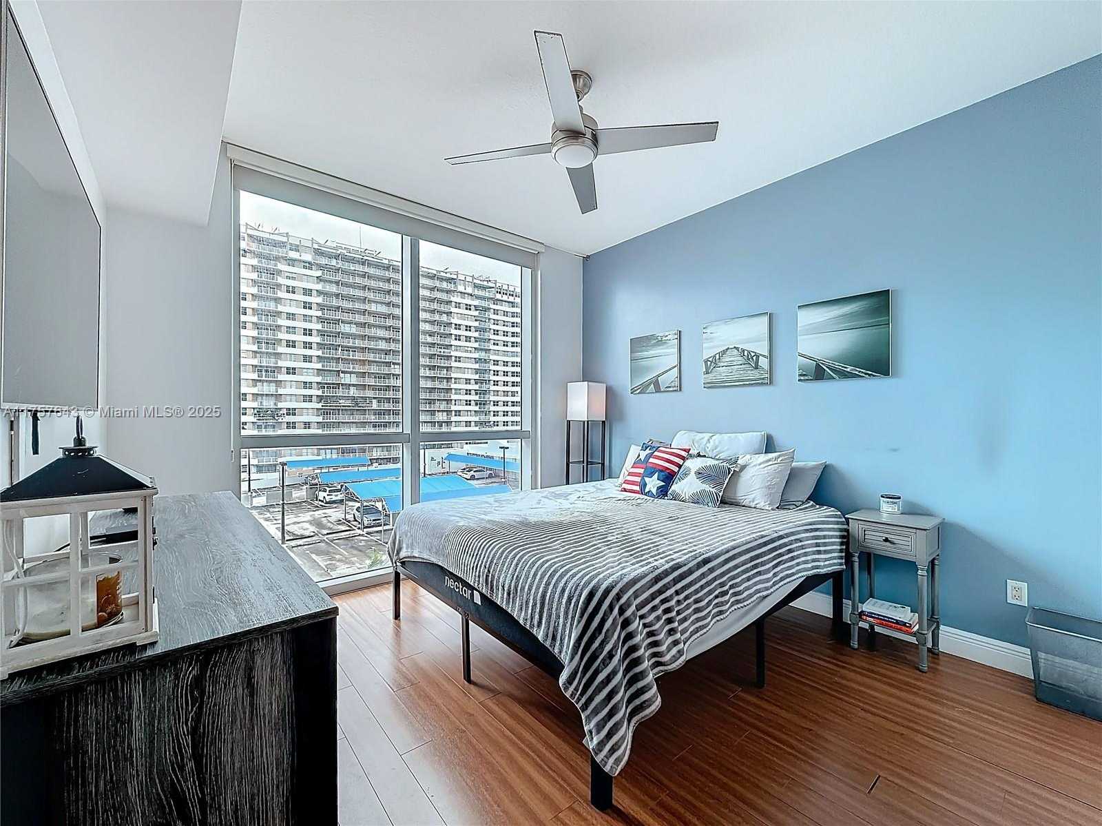 Small Image of 1945 SOUTH OCEAN DR #605, Hallandale Beach Number 27