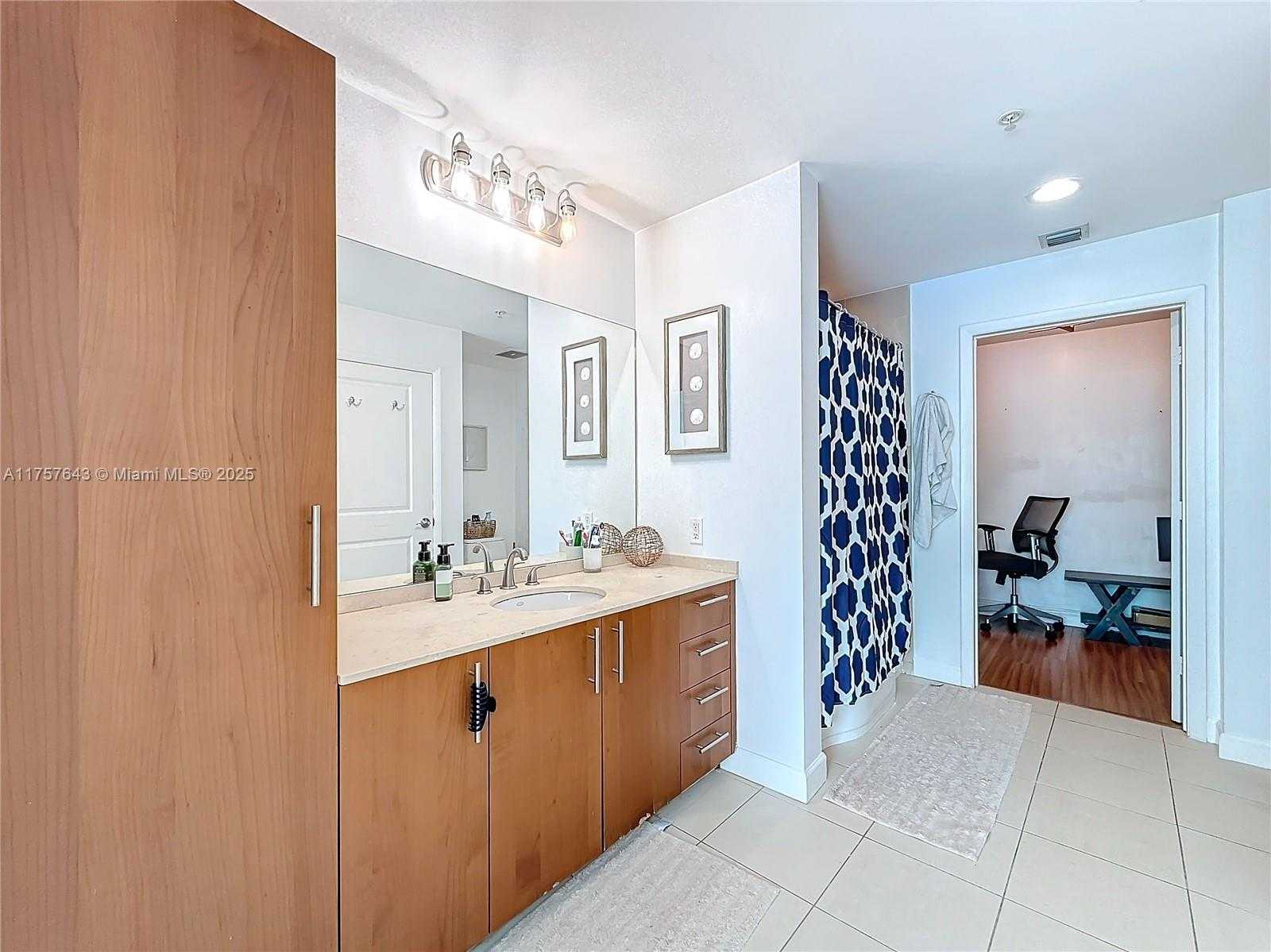 Small Image of 1945 SOUTH OCEAN DR #605, Hallandale Beach Number 29
