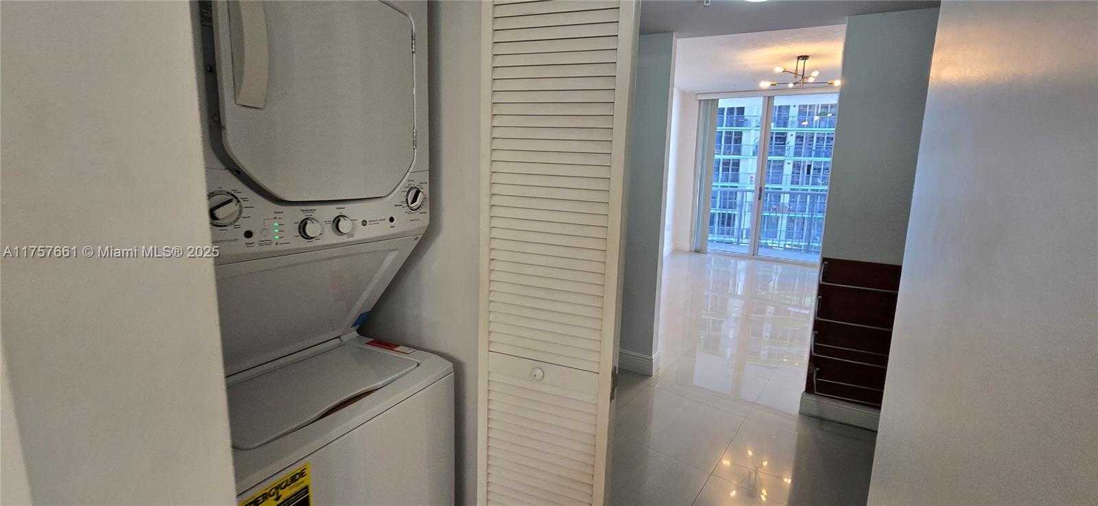 Small Image of 1750 NORTH BAYSHORE DR #1603, Miami Number 21