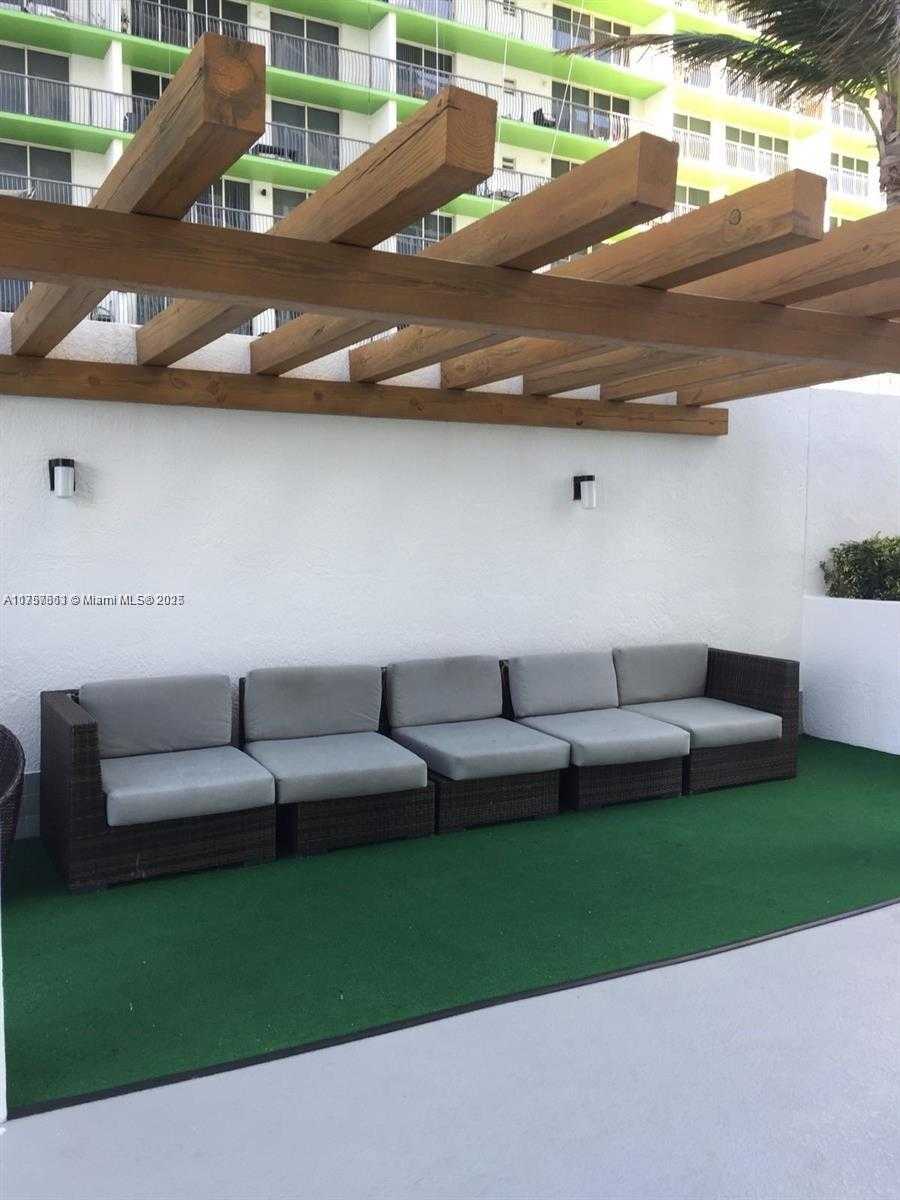 Small Image of 1750 NORTH BAYSHORE DR #1603, Miami Number 42