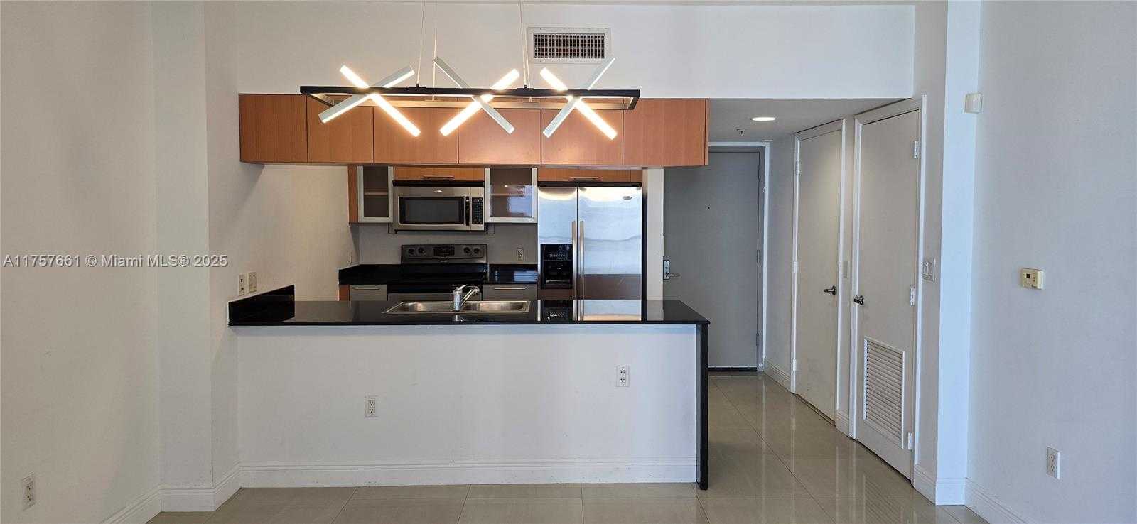 Small Image of 1750 NORTH BAYSHORE DR #1603, Miami Number 6