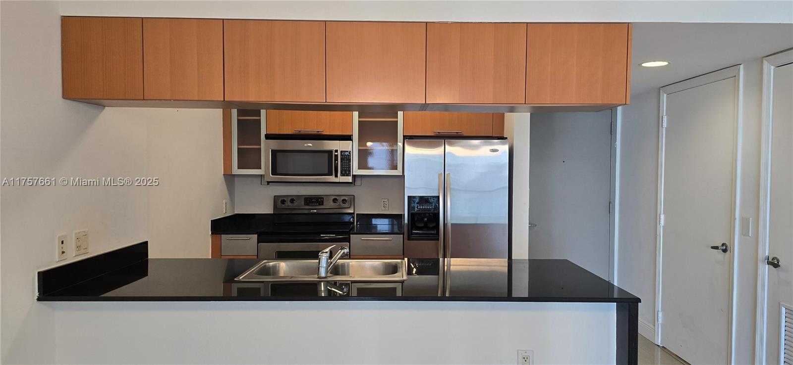 Small Image of 1750 NORTH BAYSHORE DR #1603, Miami Number 9