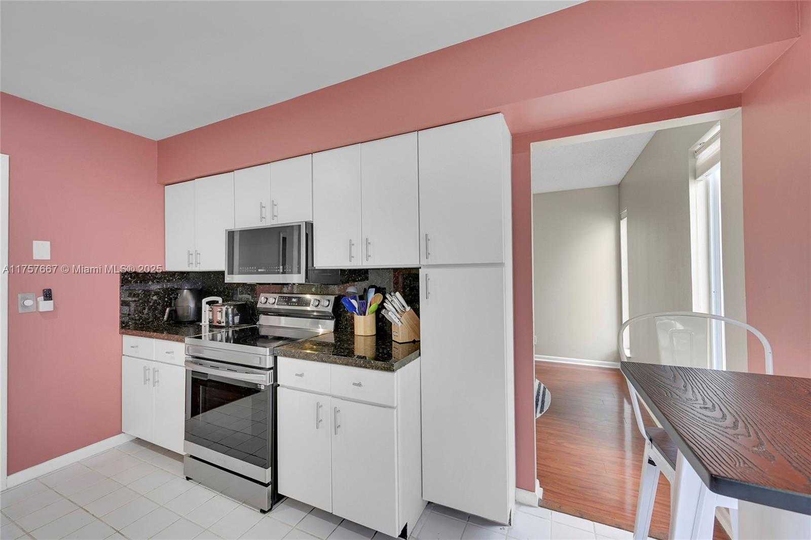Small Image of 6237 OLD COURT RD #204, Boca Raton Number 11