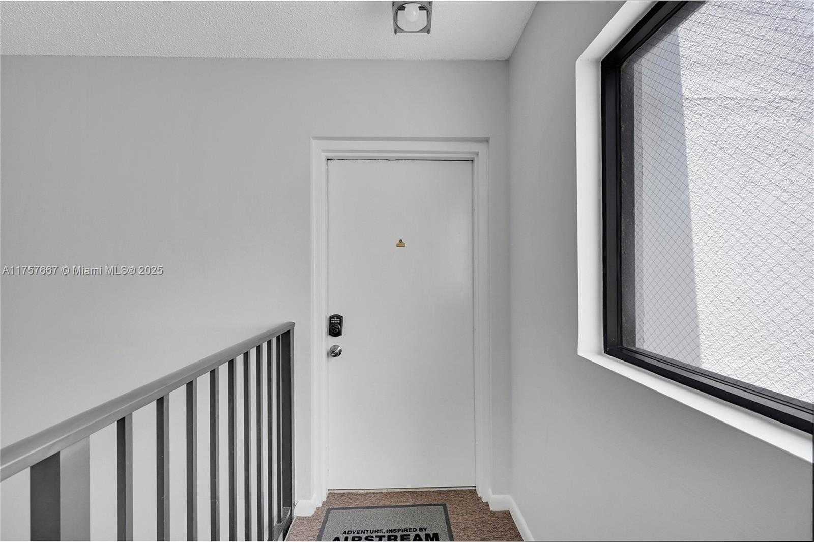 Small Image of 6237 OLD COURT RD #204, Boca Raton Number 3