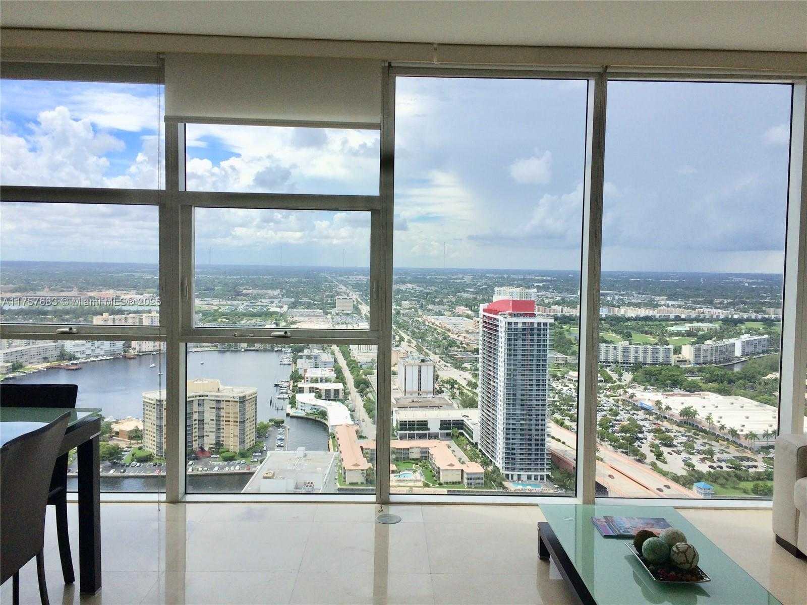 Small Image of 1830 SOUTH OCEAN DR #4407, Hallandale Beach Number 6