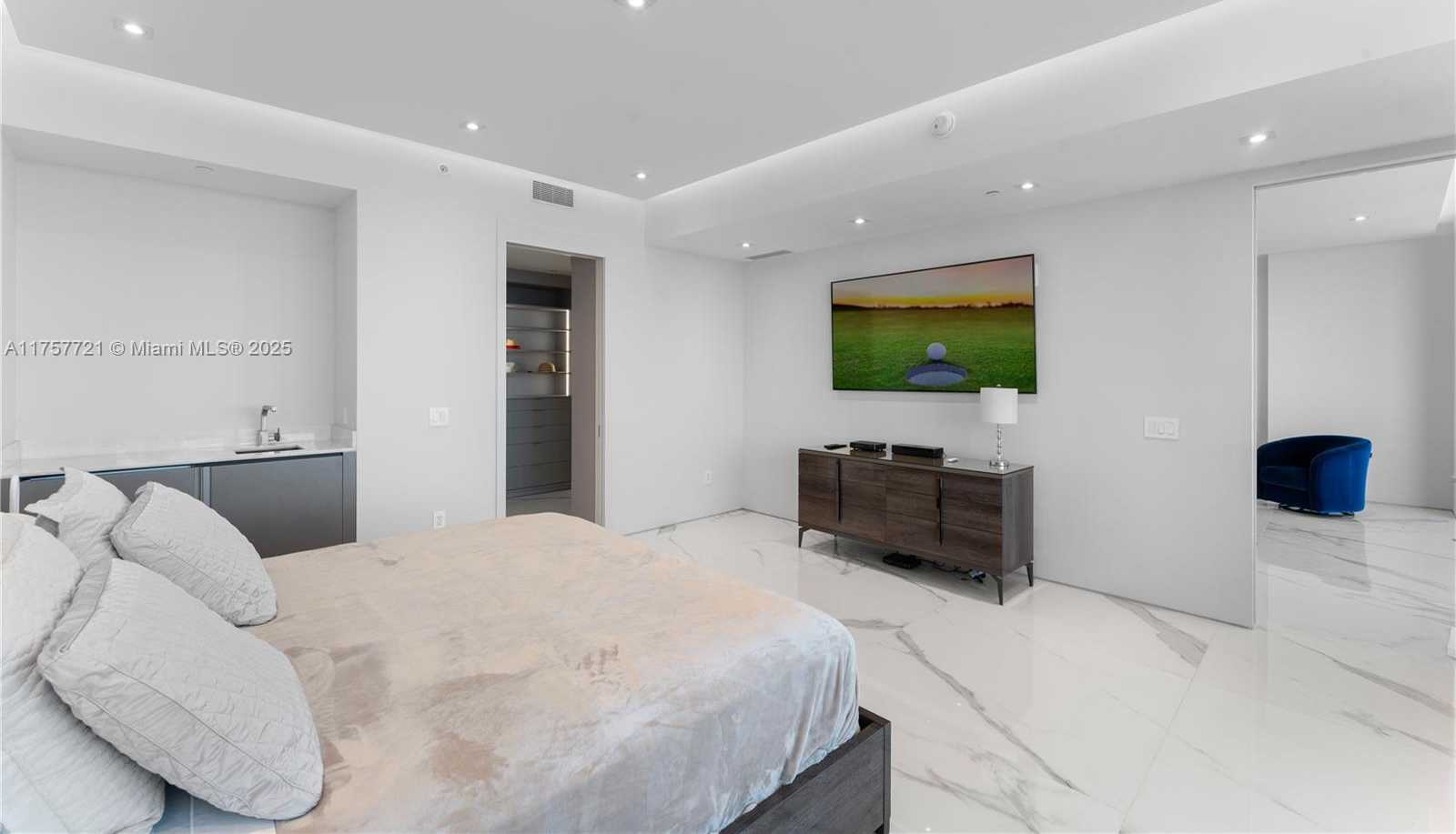 Small Image of 18975 COLLINS AVE #3703, Sunny Isles Beach Number 24
