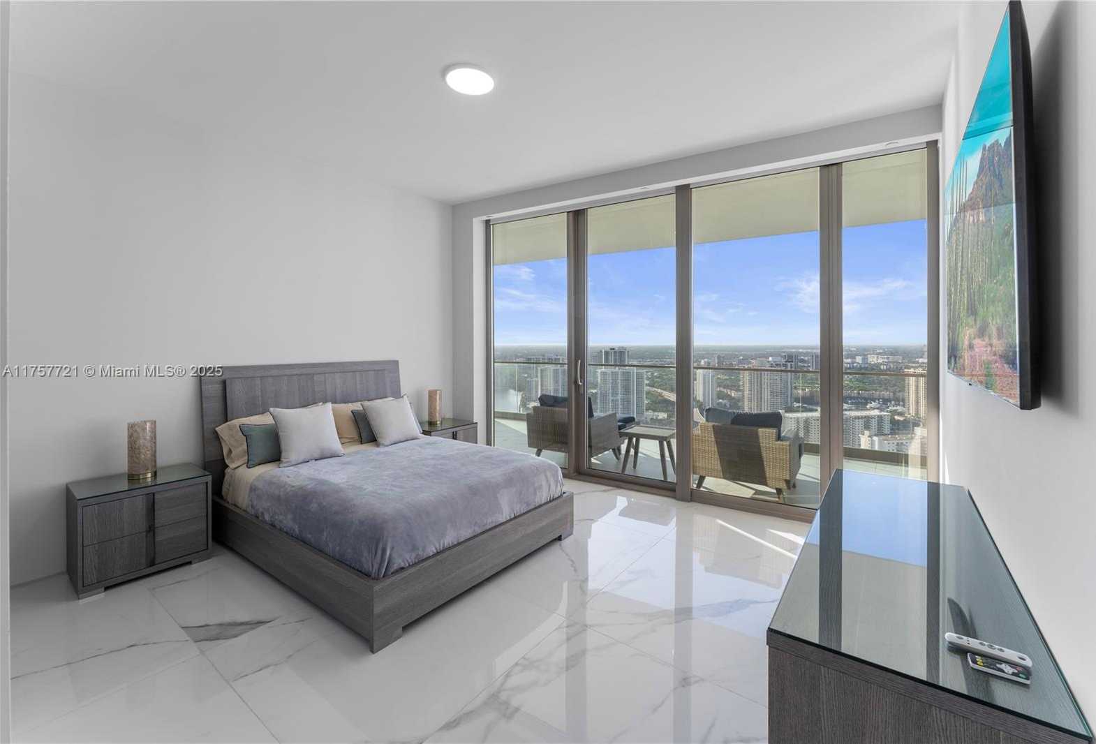 Small Image of 18975 COLLINS AVE #3703, Sunny Isles Beach Number 37