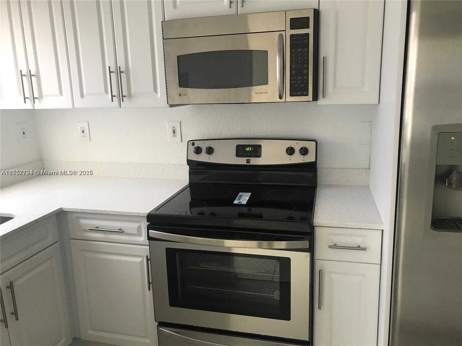 Small Image of 8463 NORTH WEST 4TH CT #8463, Miami Number 3