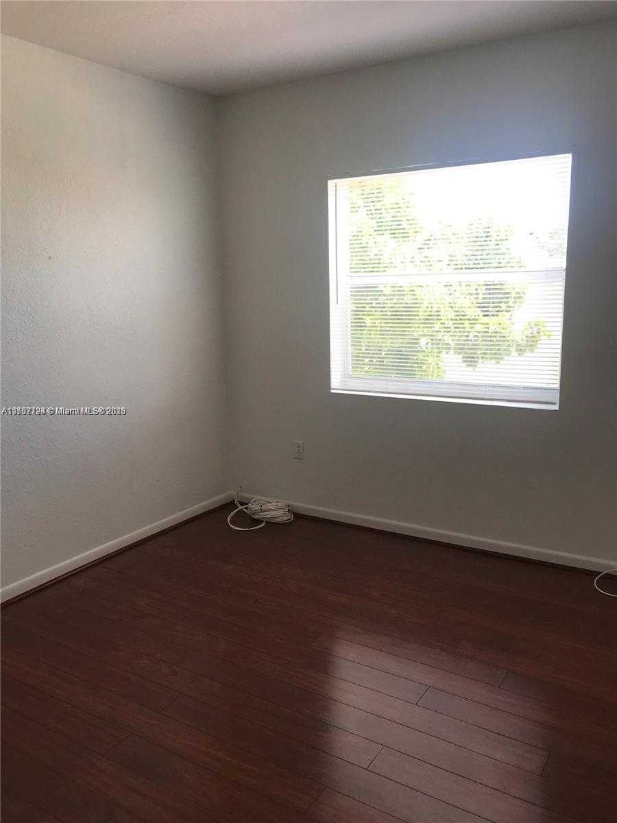 Small Image of 8463 NORTH WEST 4TH CT #8463, Miami Number 4