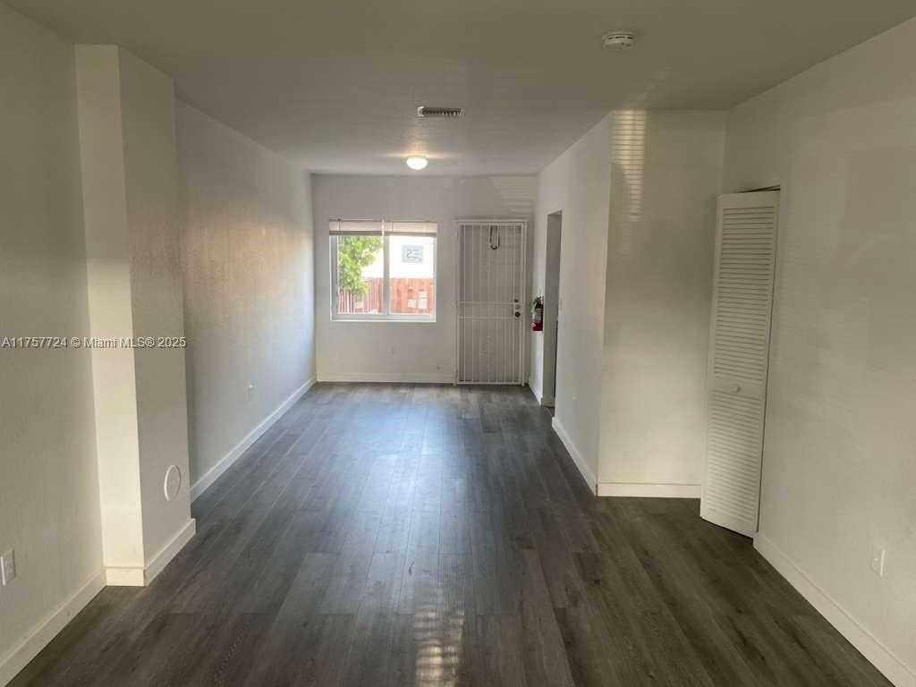 Small Image of 8463 NORTH WEST 4TH CT #8463, Miami Number 8
