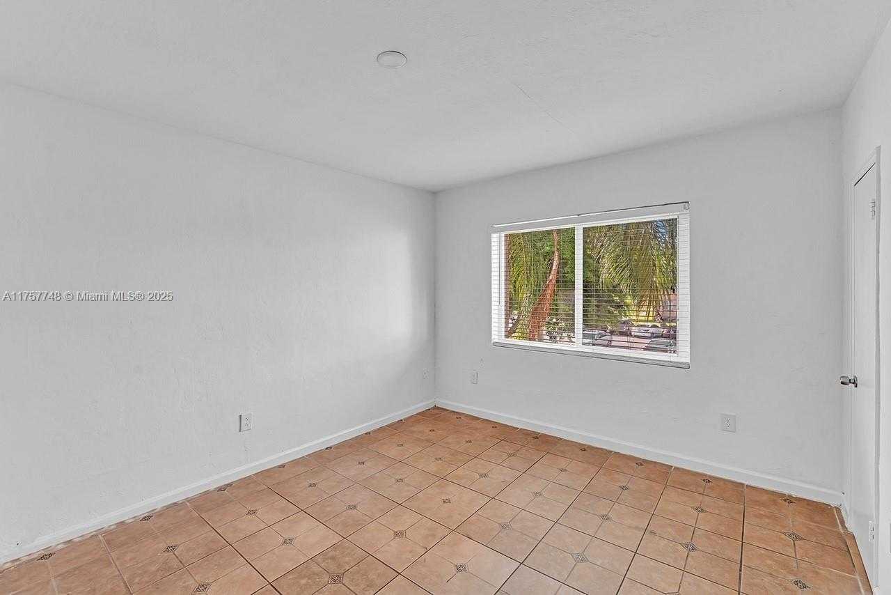 Small Image of 205 NORTH WEST 84TH ST #205, Miami Number 11