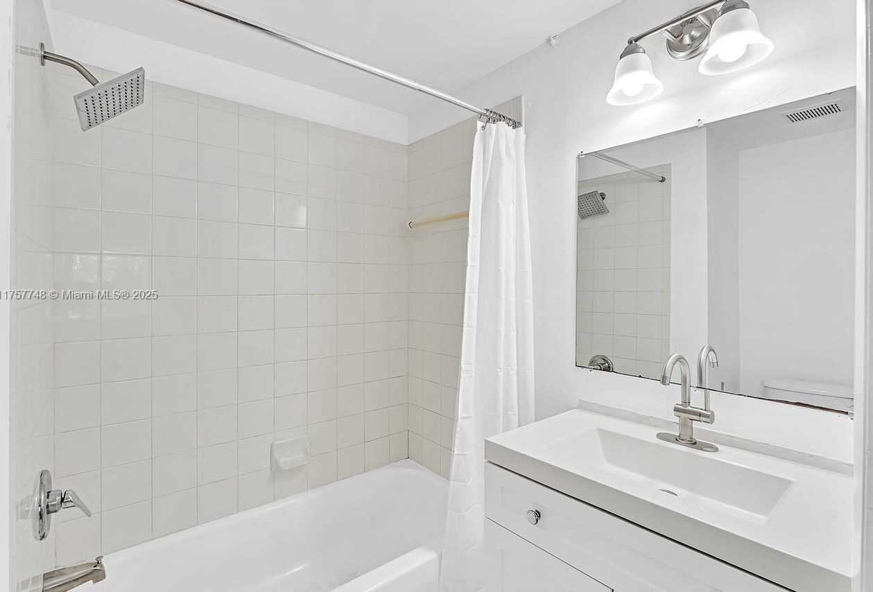 Small Image of 205 NORTH WEST 84TH ST #205, Miami Number 7