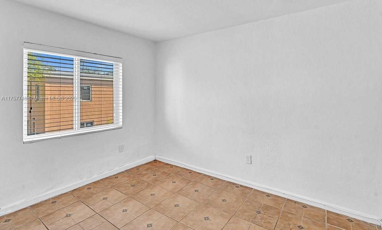 Small Image of 205 NORTH WEST 84TH ST #205, Miami Number 9