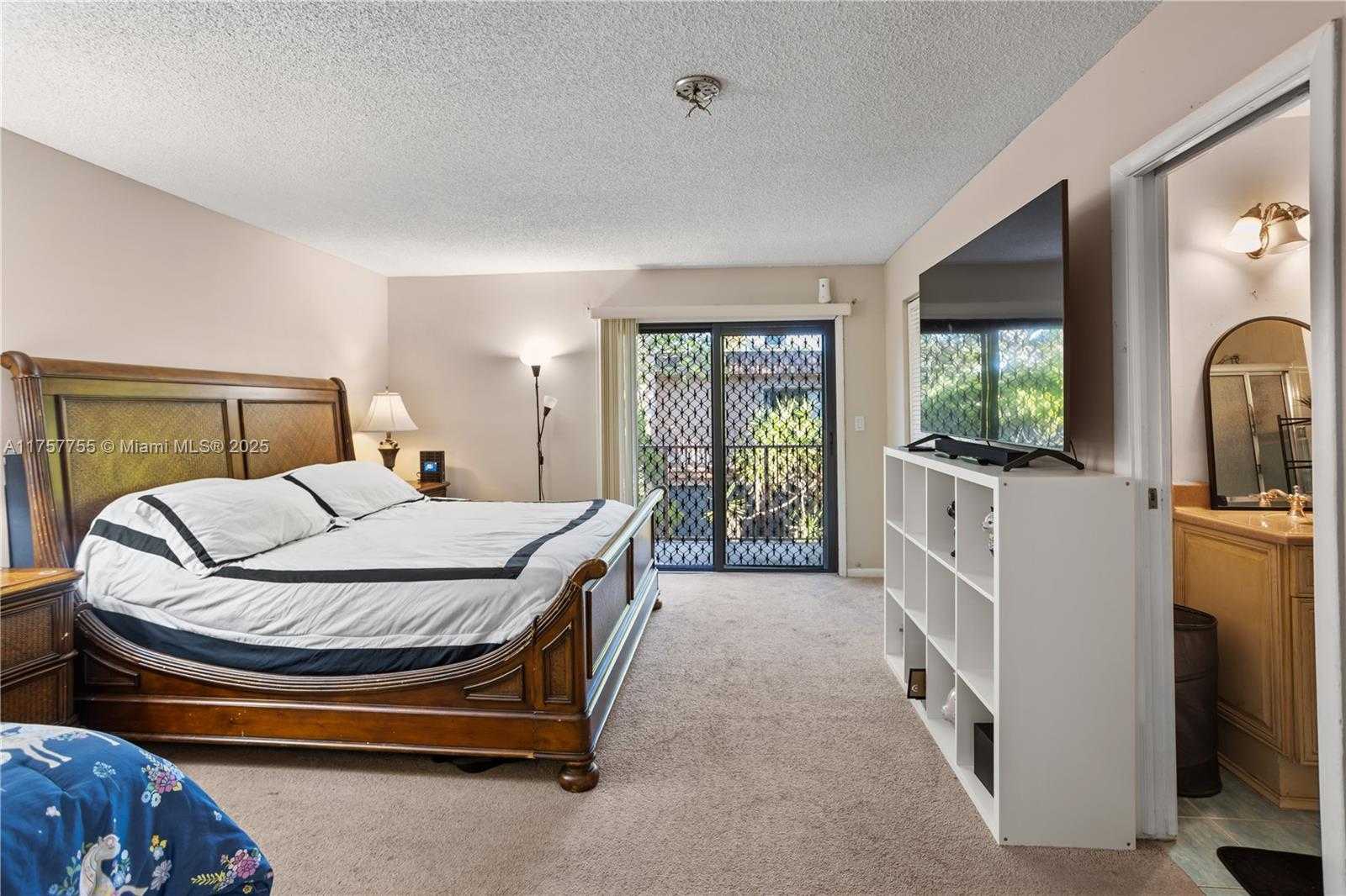 Small Image of 6 MADRID LN #7-18, Davie Number 10