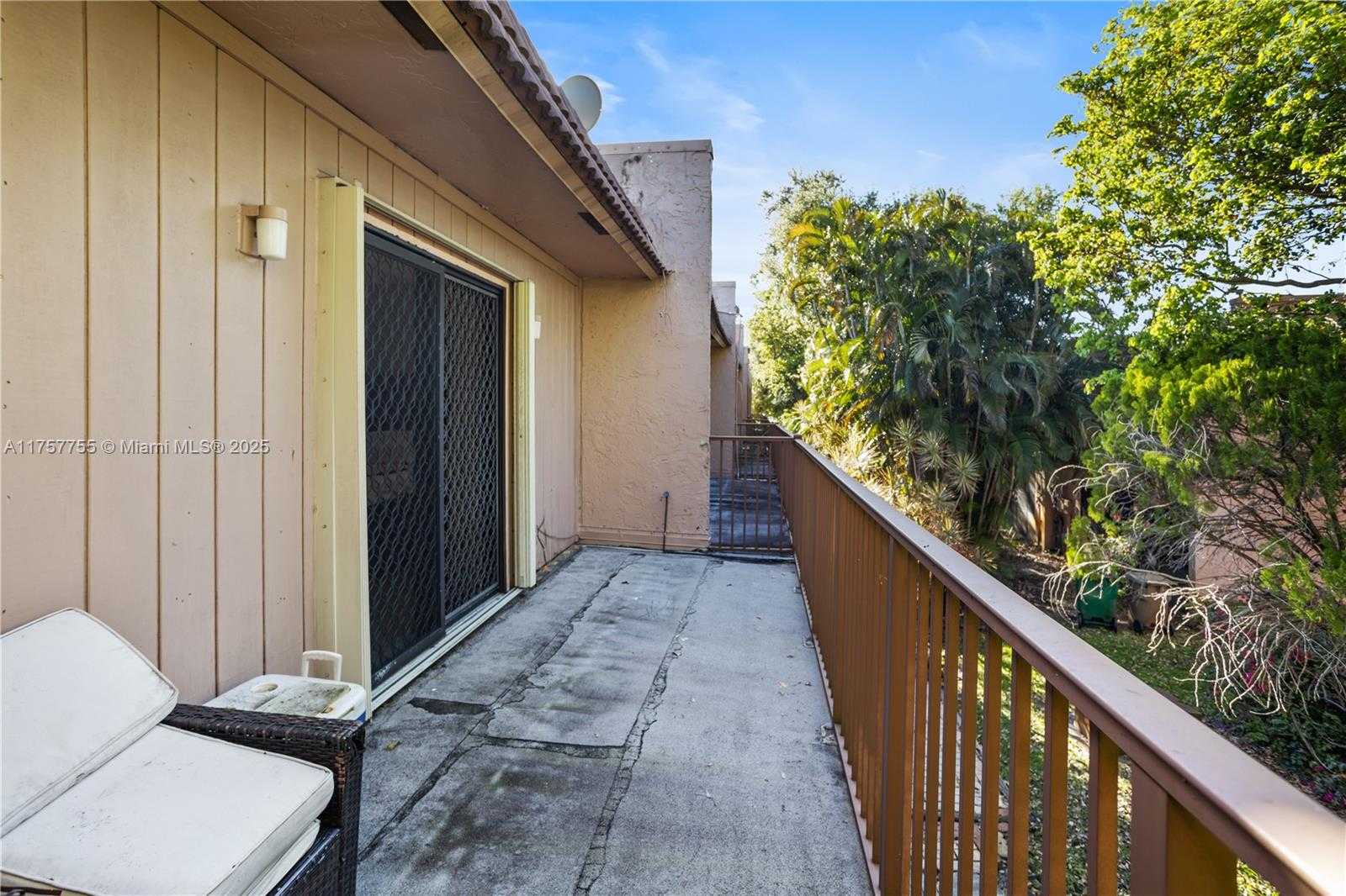 Small Image of 6 MADRID LN #7-18, Davie Number 12