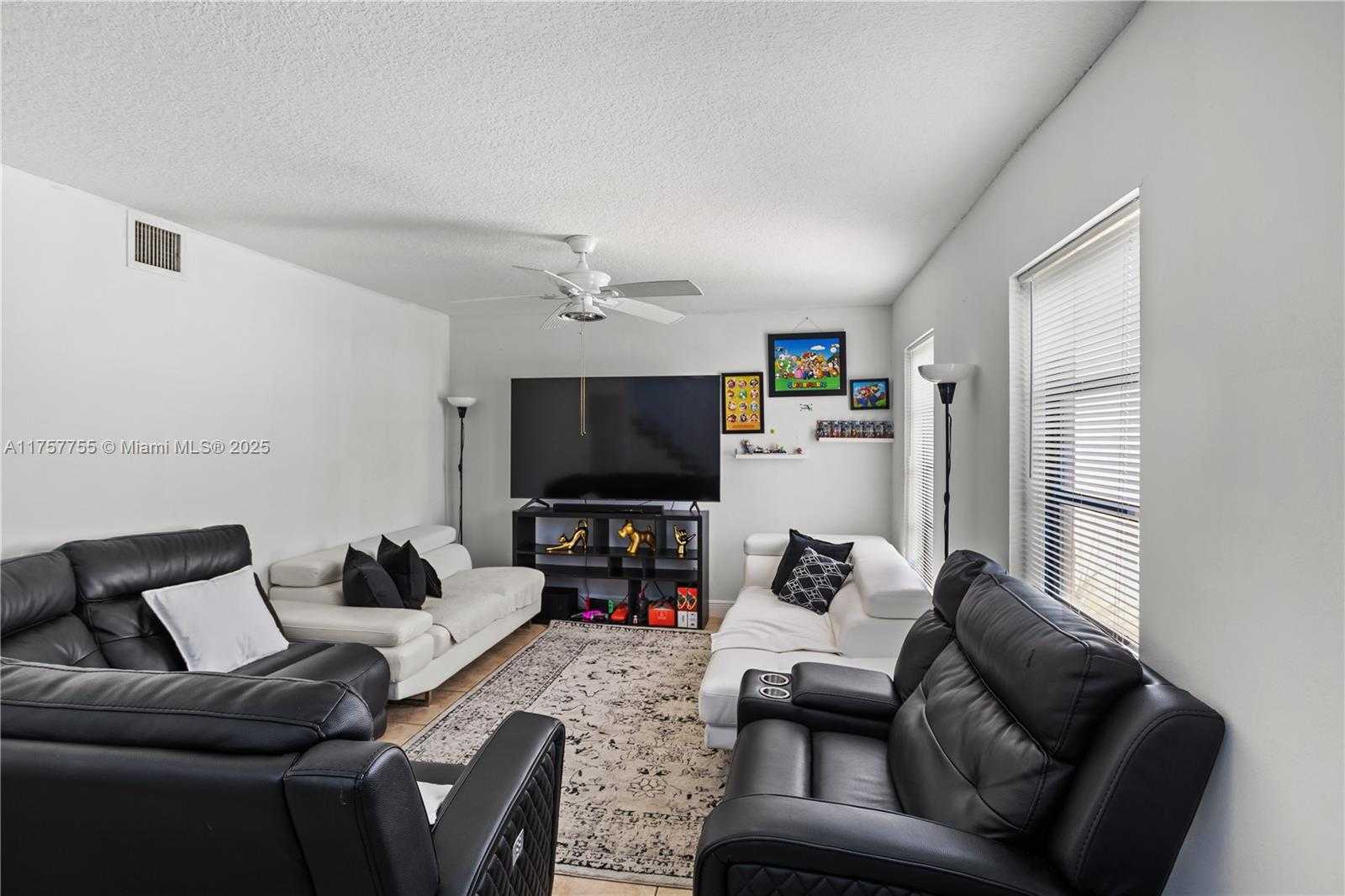 Small Image of 6 MADRID LN #7-18, Davie Number 3