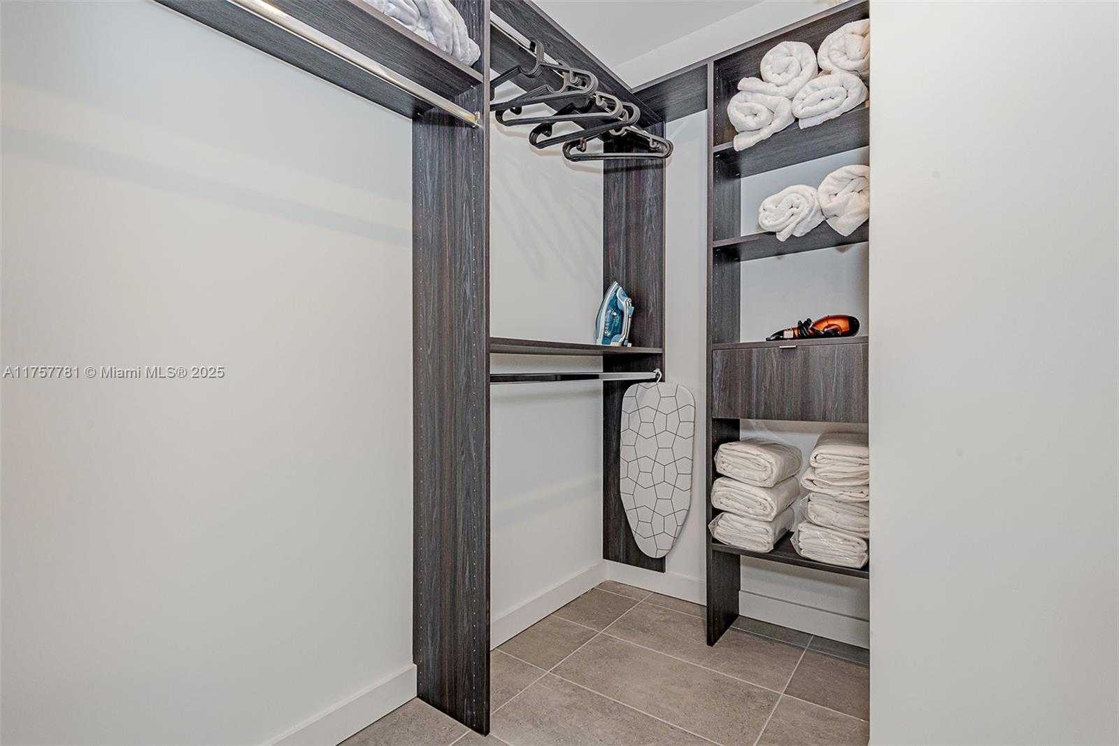 Small Image of 227 NORTH EAST 2ND ST #1805, Miami Number 20
