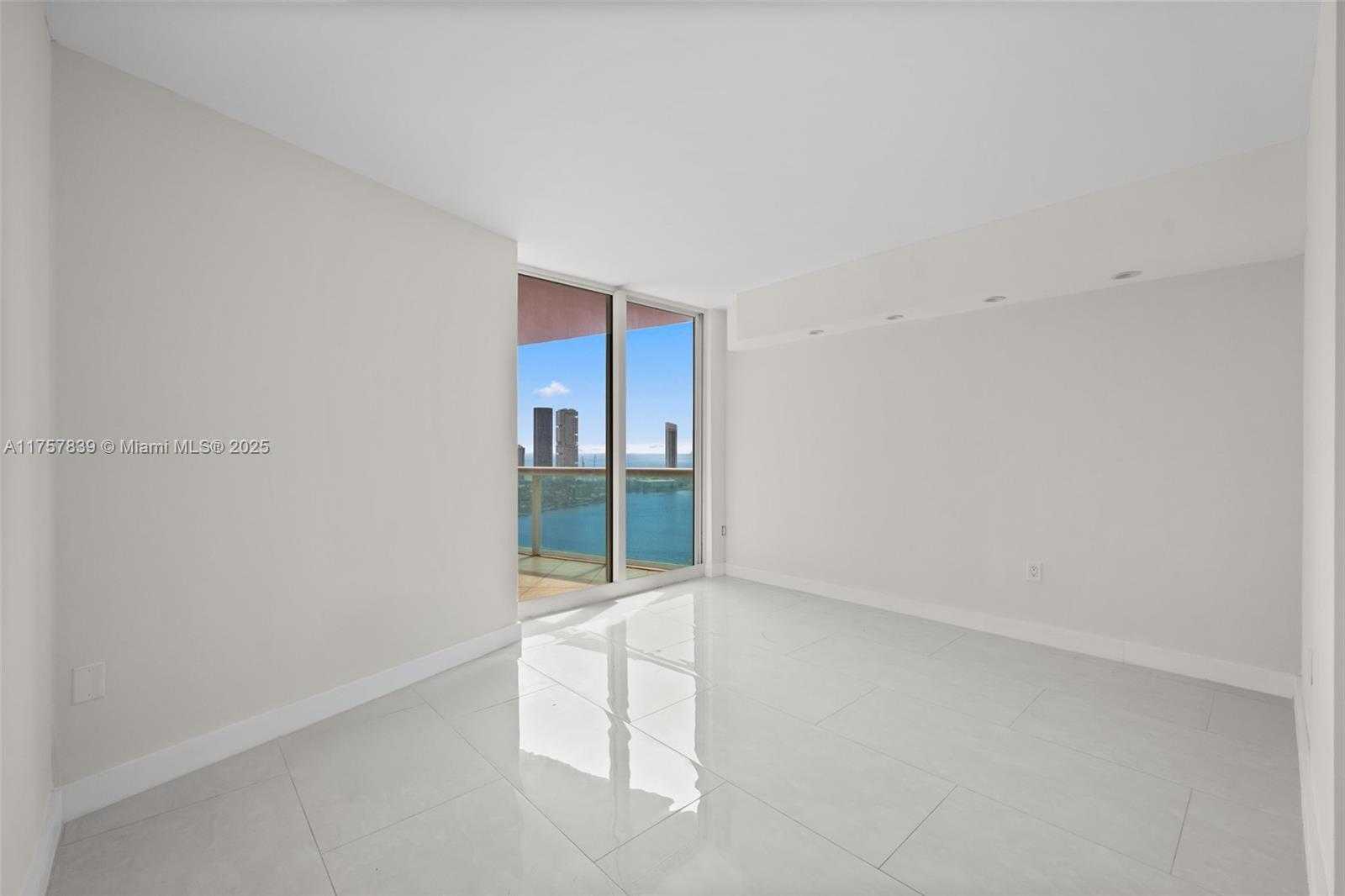 Small Image of 3370 HIDDEN BAY DR #3311, Aventura Number 23