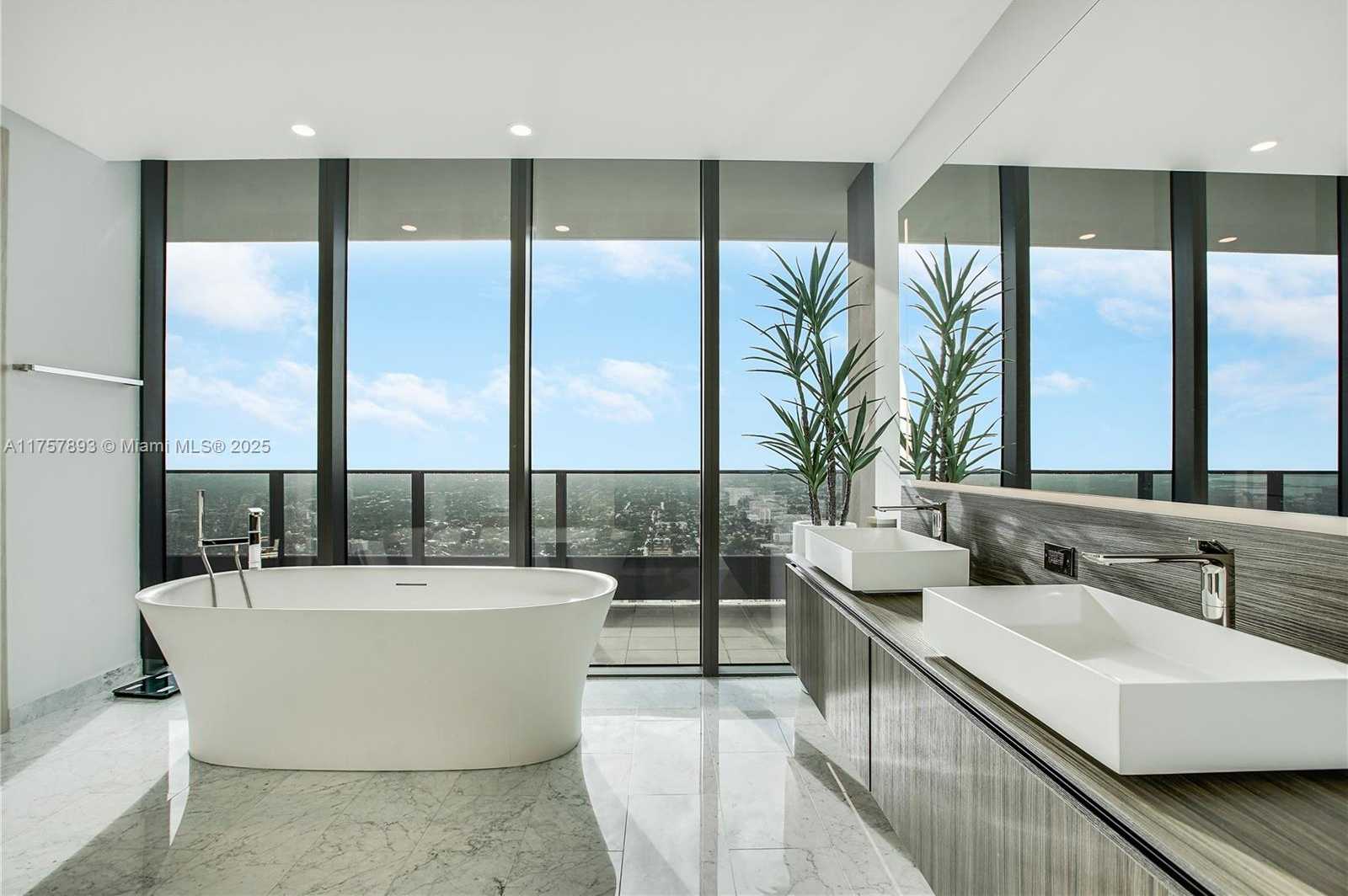 Small Image of 1000 BRICKELL PLZ #PH6002, Miami Number 10