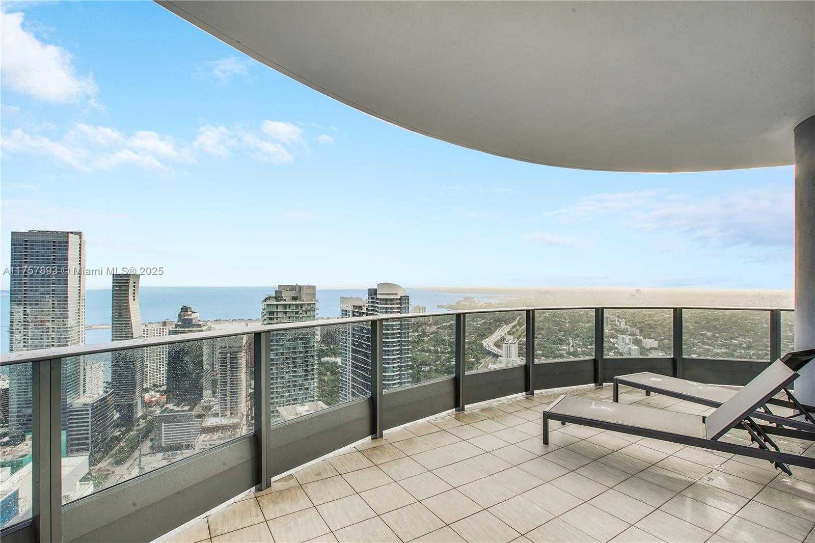 Small Image of 1000 BRICKELL PLZ #PH6002, Miami Number 27