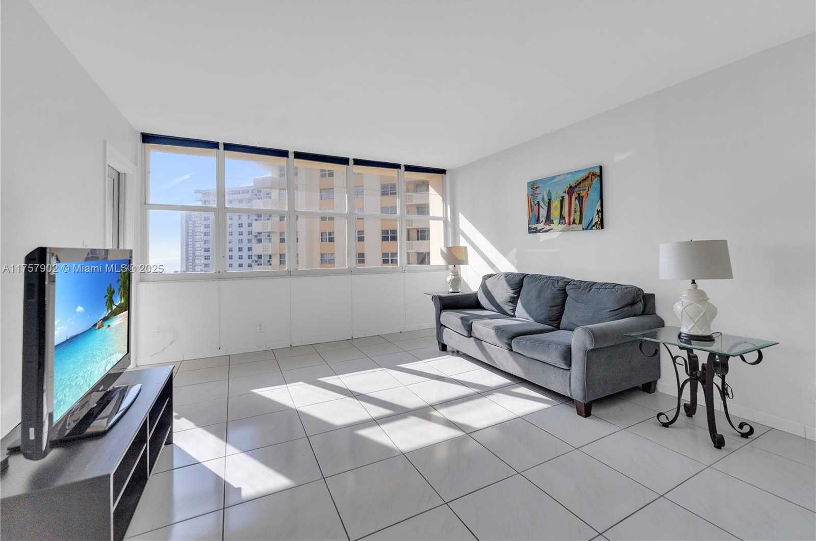 Small Image of 1817 SOUTH OCEAN DR #827, Hallandale Beach Number 10