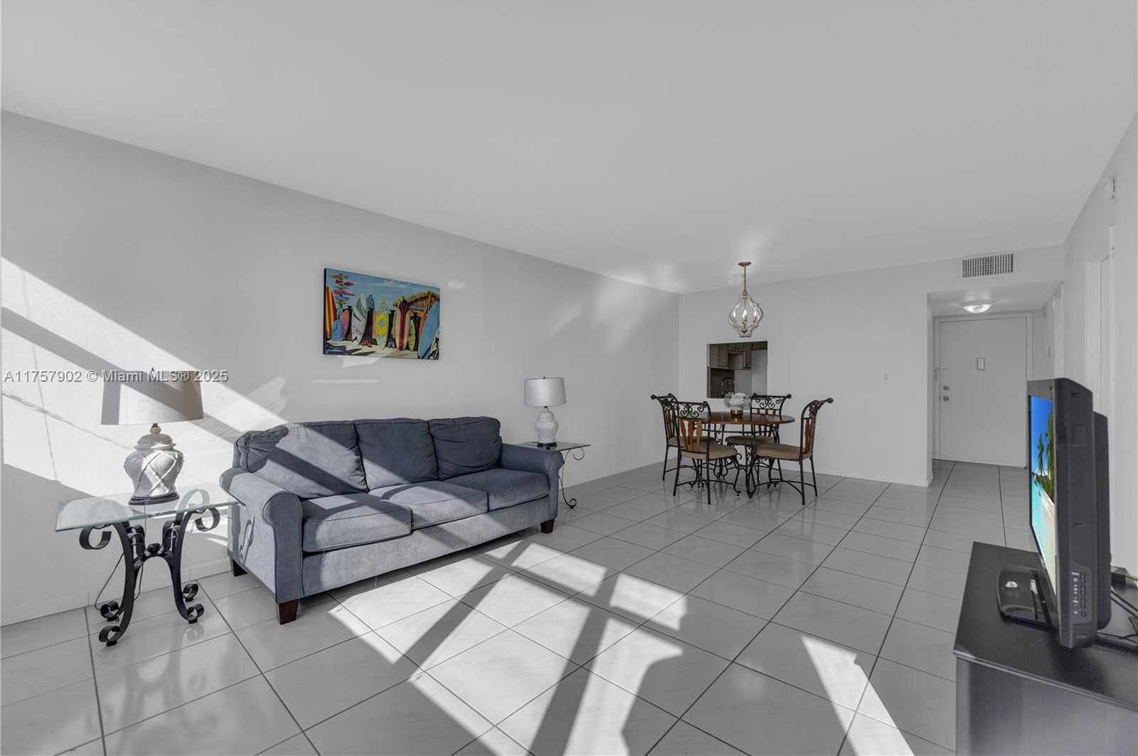 Small Image of 1817 SOUTH OCEAN DR #827, Hallandale Beach Number 12