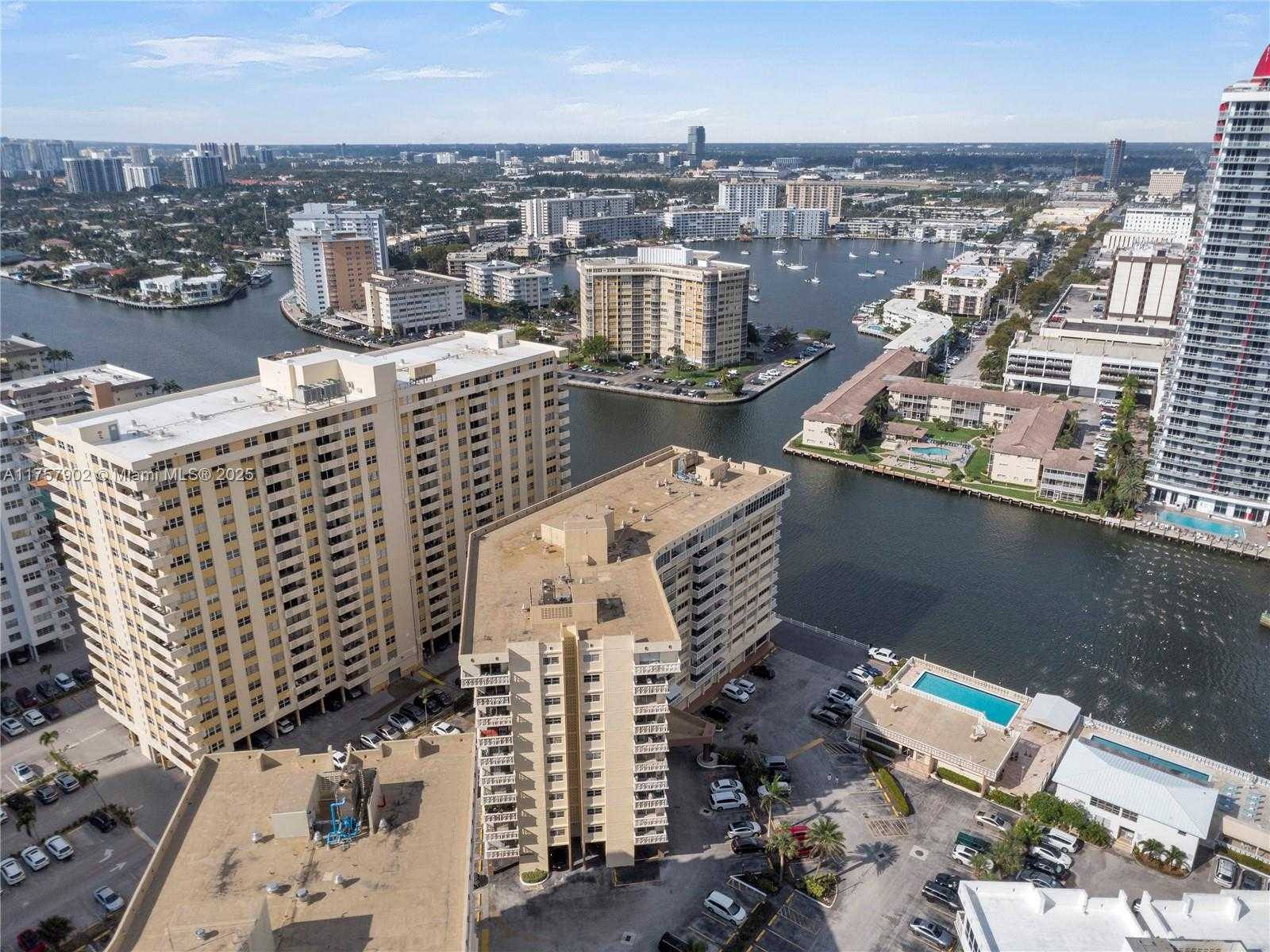 Small Image of 1817 SOUTH OCEAN DR #827, Hallandale Beach Number 24