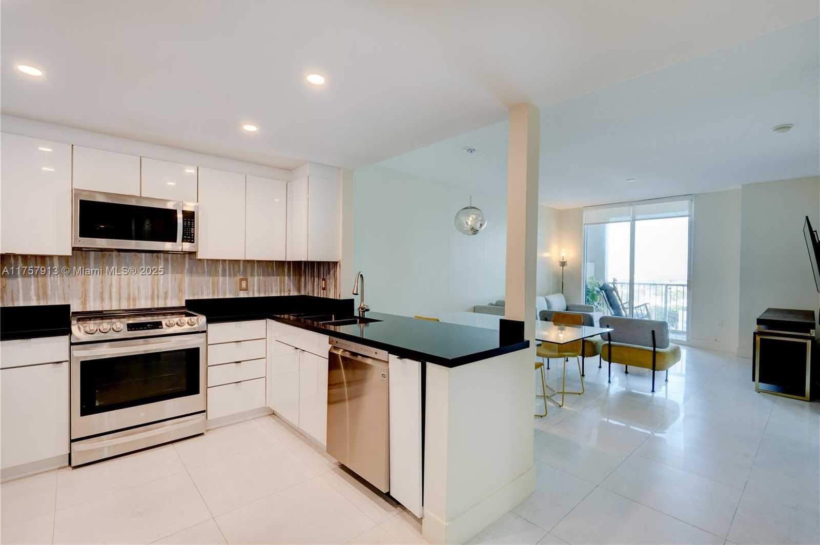 Small Image of 1250 SOUTH MIAMI AVE #1109, Miami Number 4