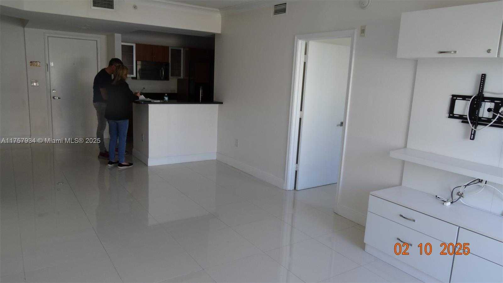 Small Image of 2775 NORTH EAST 187TH ST #524, Aventura Number 6