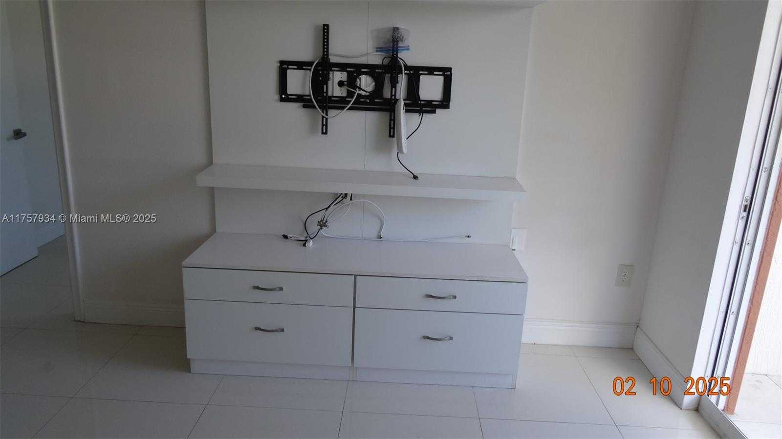 Small Image of 2775 NORTH EAST 187TH ST #524, Aventura Number 8