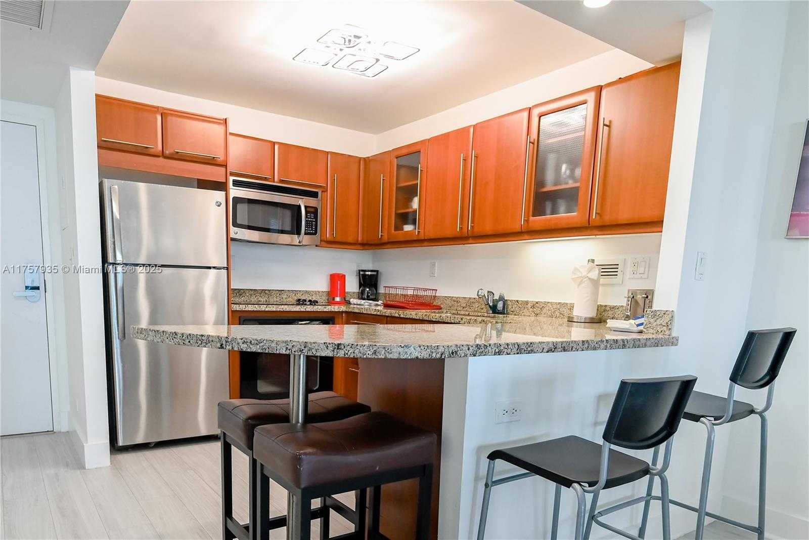 Small Image of 2301 COLLINS AVE #921, Miami Beach Number 14