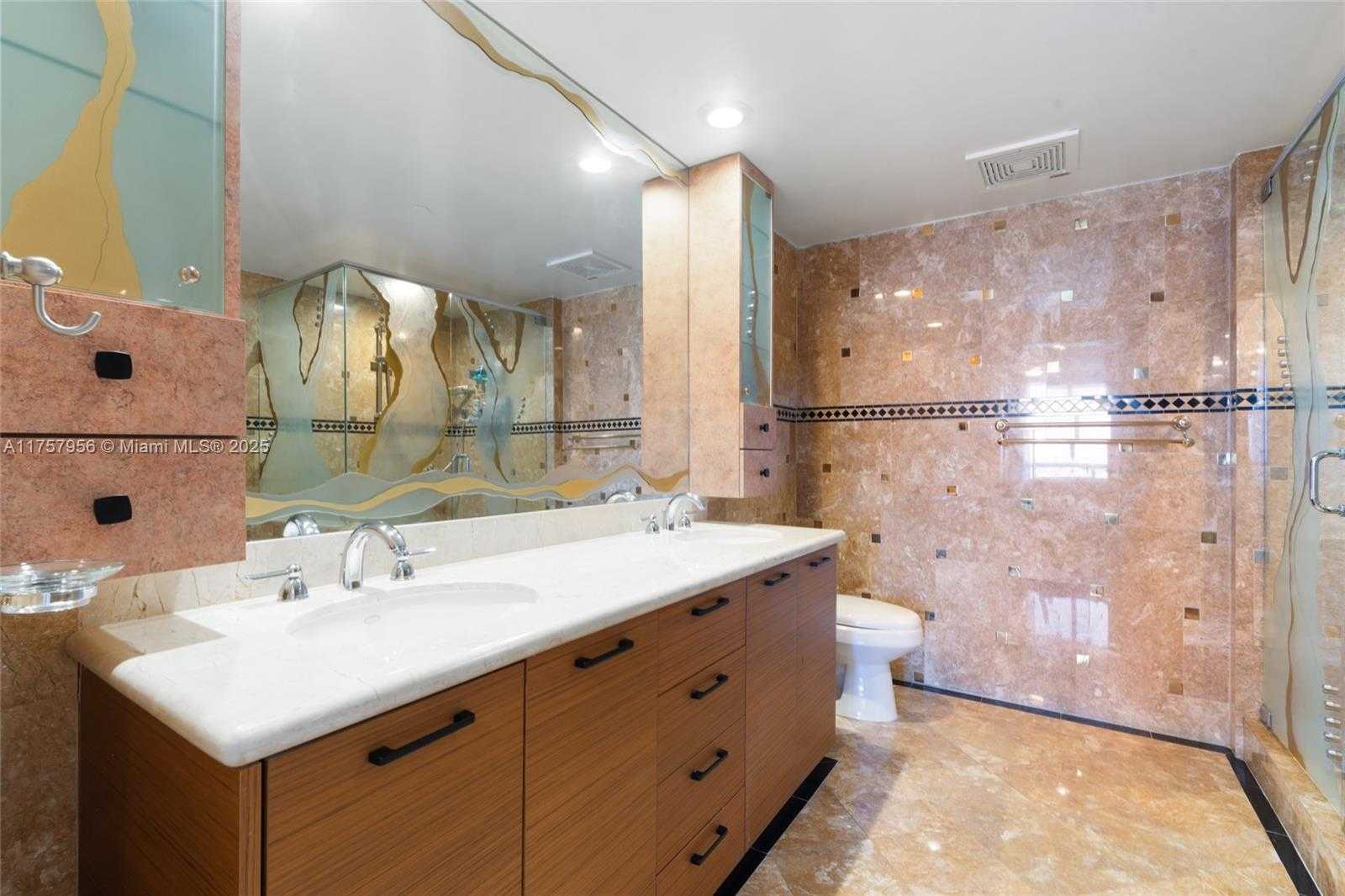 Small Image of 50 BISCAYNE BLVD #4808, Miami Number 37