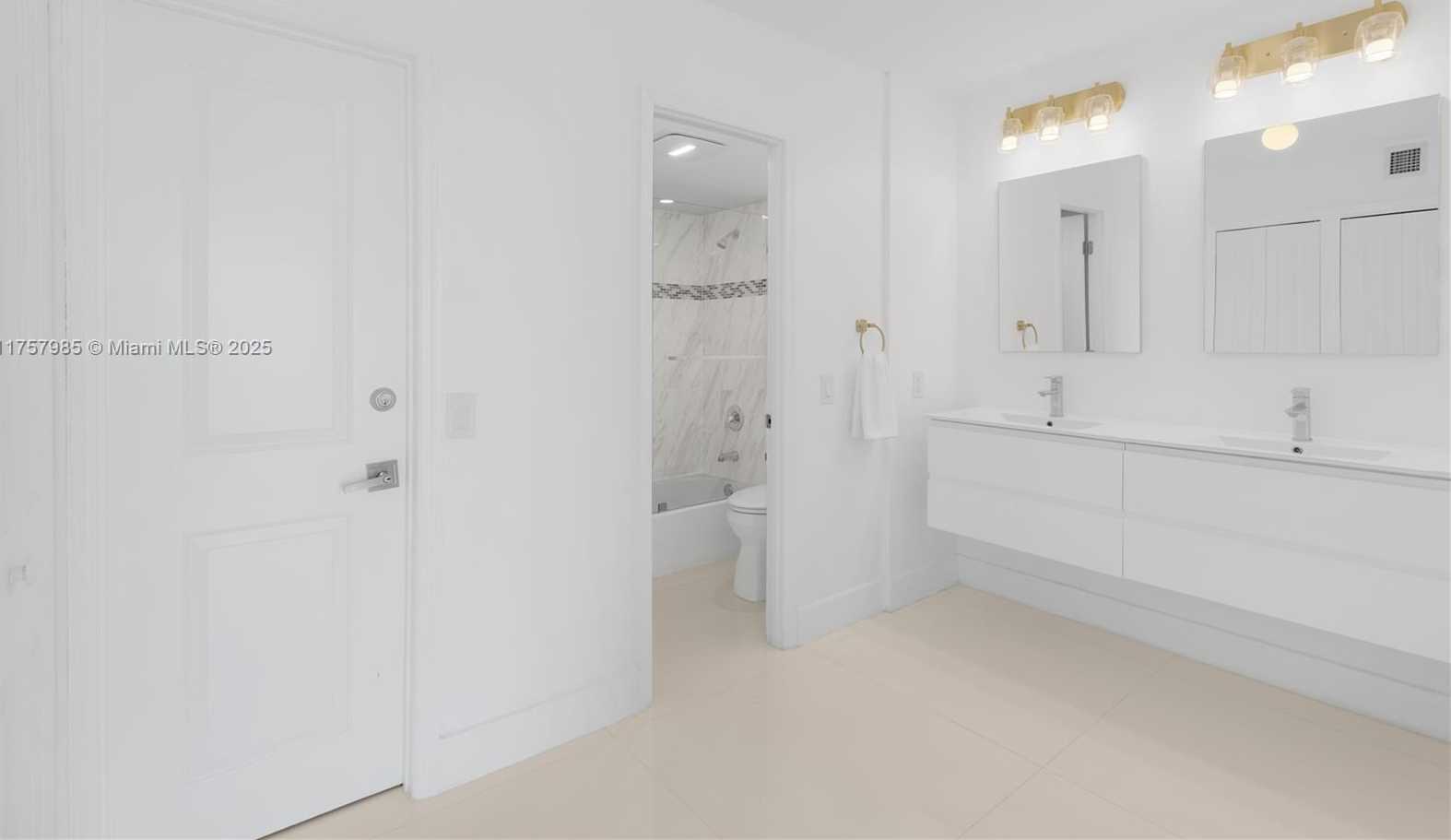 Small Image of 3701 NORTH COUNTRY CLUB DR #1805, Aventura Number 21
